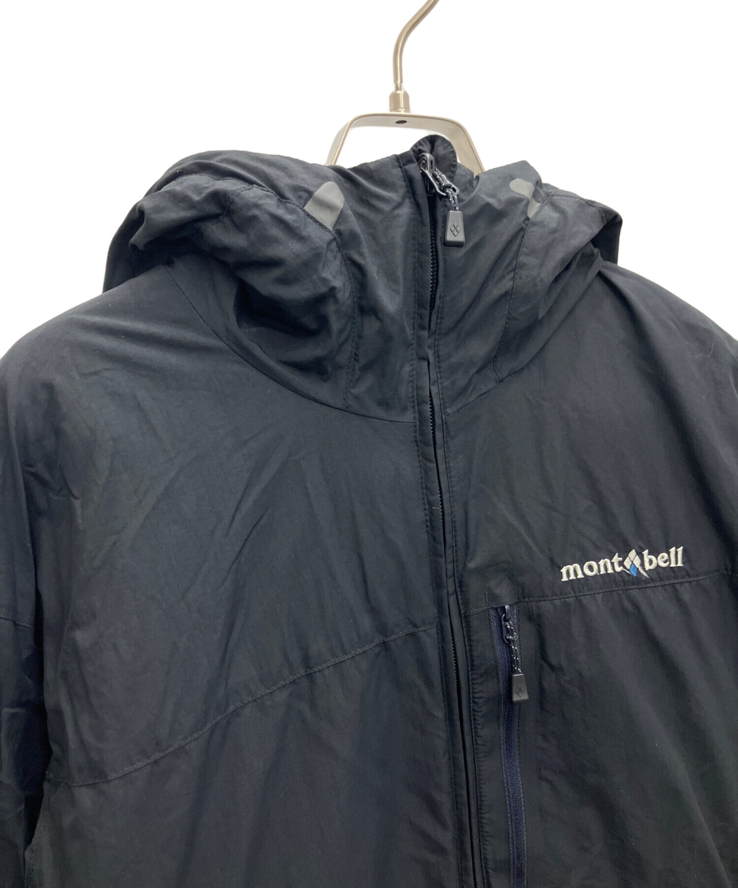 モンベル「コロラドパーカ」がスゴいのはなぜ？リバーシブルで使い分けできる最強ダウン | 道具・ギア  【BE-PAL】キャンプ、アウトドア、自然派生活の情報源ビーパル mont-bell コロラドパーカー