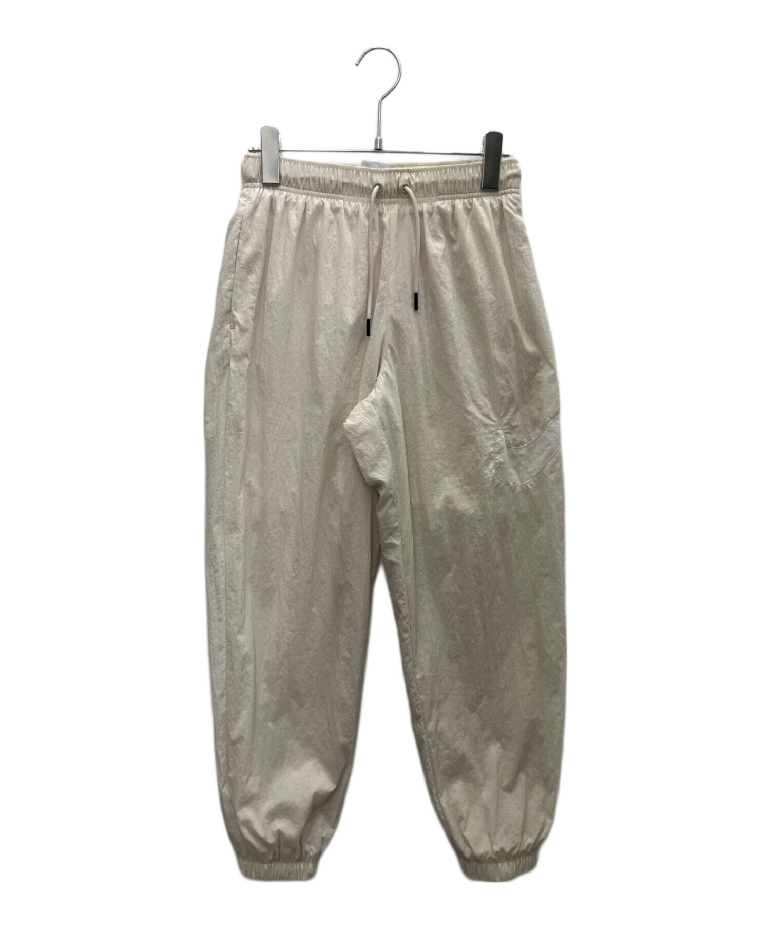 中古・古着通販】NIKE (ナイキ) ミッドライズパンツ ホワイト サイズ:S