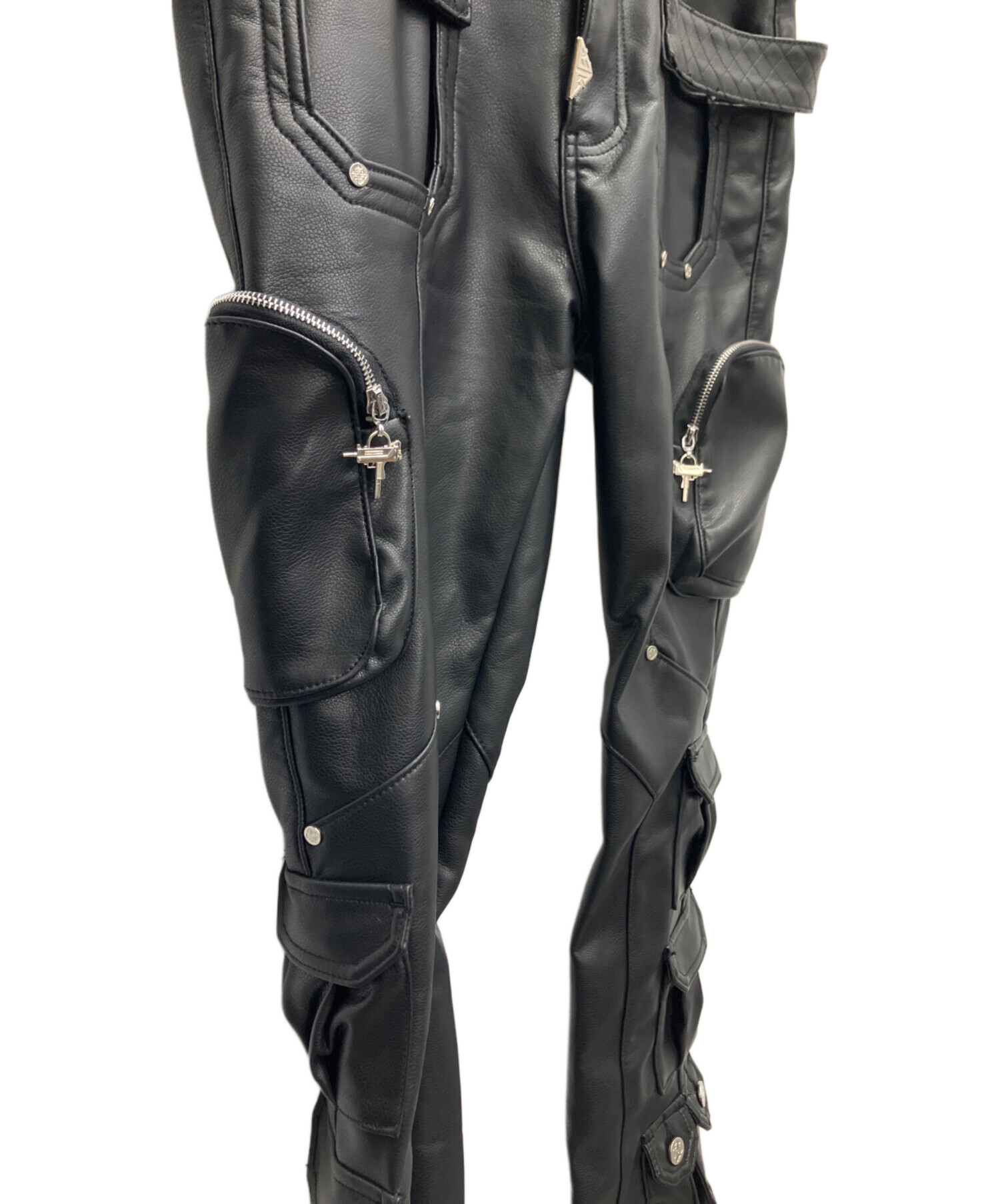 M063【中古】GUAPI フェイクレザー カーゴパンツ 中古・古着通販】GUAPI (グアピ) レザーパンツ ブラック サイズ:SIZE36