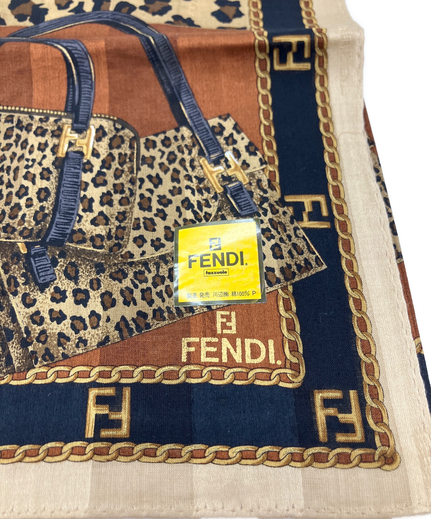 【極美品】FENDI フェンディ ハンカチ 4枚セット ロゴ チェーン アニマル 中古・古着通販】FENDI (フェンディ) ハンカチ 未使用品｜ブランド