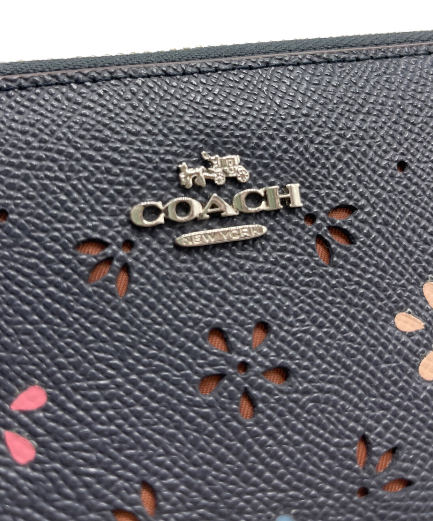 COACH 長財布 ネイビー　新品 中古・古着通販】COACH (コーチ) 長財布 ネイビー｜ブランド・古着通販