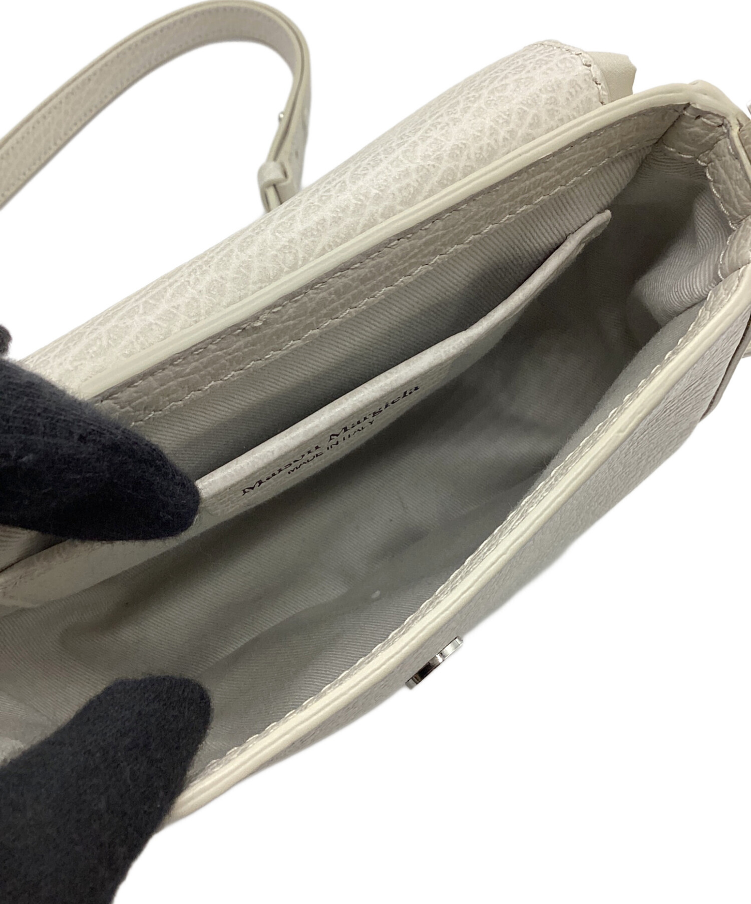 Maison Margiela メゾンマルジェラ ショルダーバッグ  ベージュ 【古着】【中古】【送料無料】 中古・古着通販】Maison Margiela (メゾンマルジェラ) Snatched