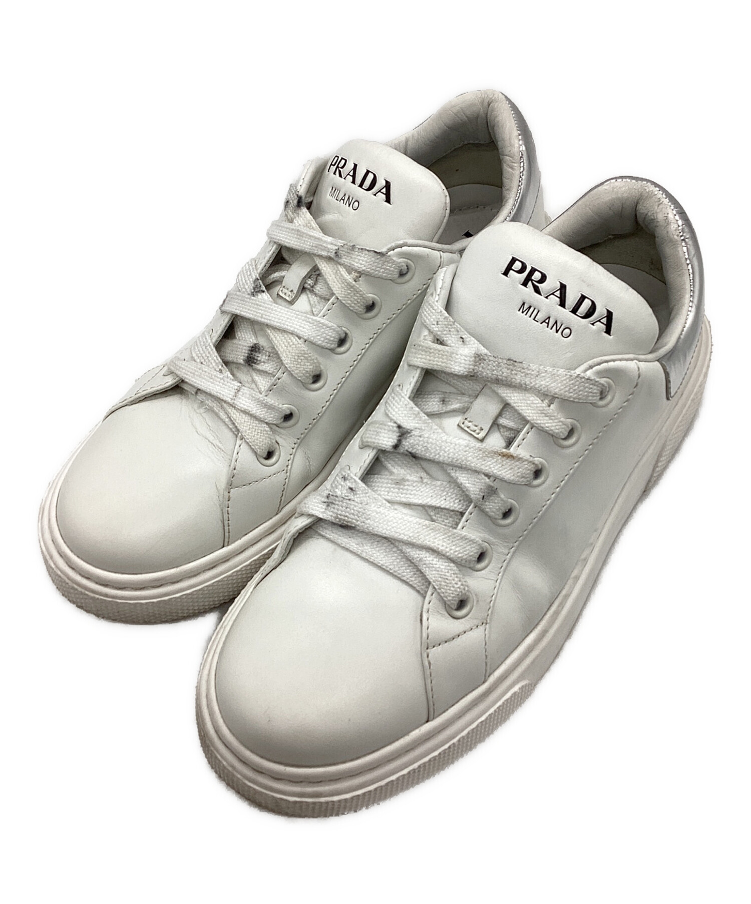 中古・古着通販】PRADA (プラダ) ローカットスニーカー ホワイト