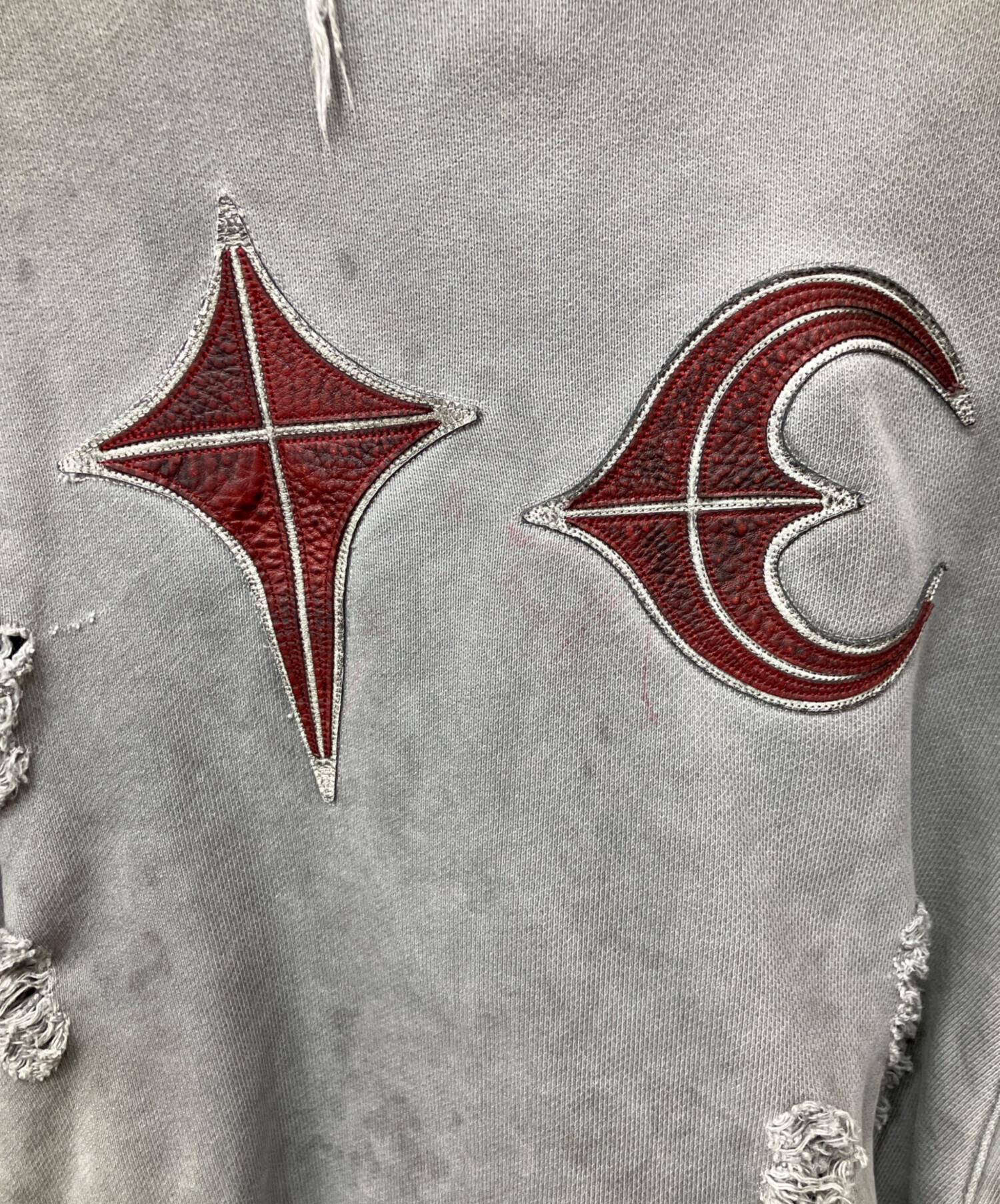 THUG CLUB グレー 長袖カットソー 刺繍ロゴ サイズ1 中古・古着通販】THUG CLUB (サグ クラブ) プルオーバーパーカー