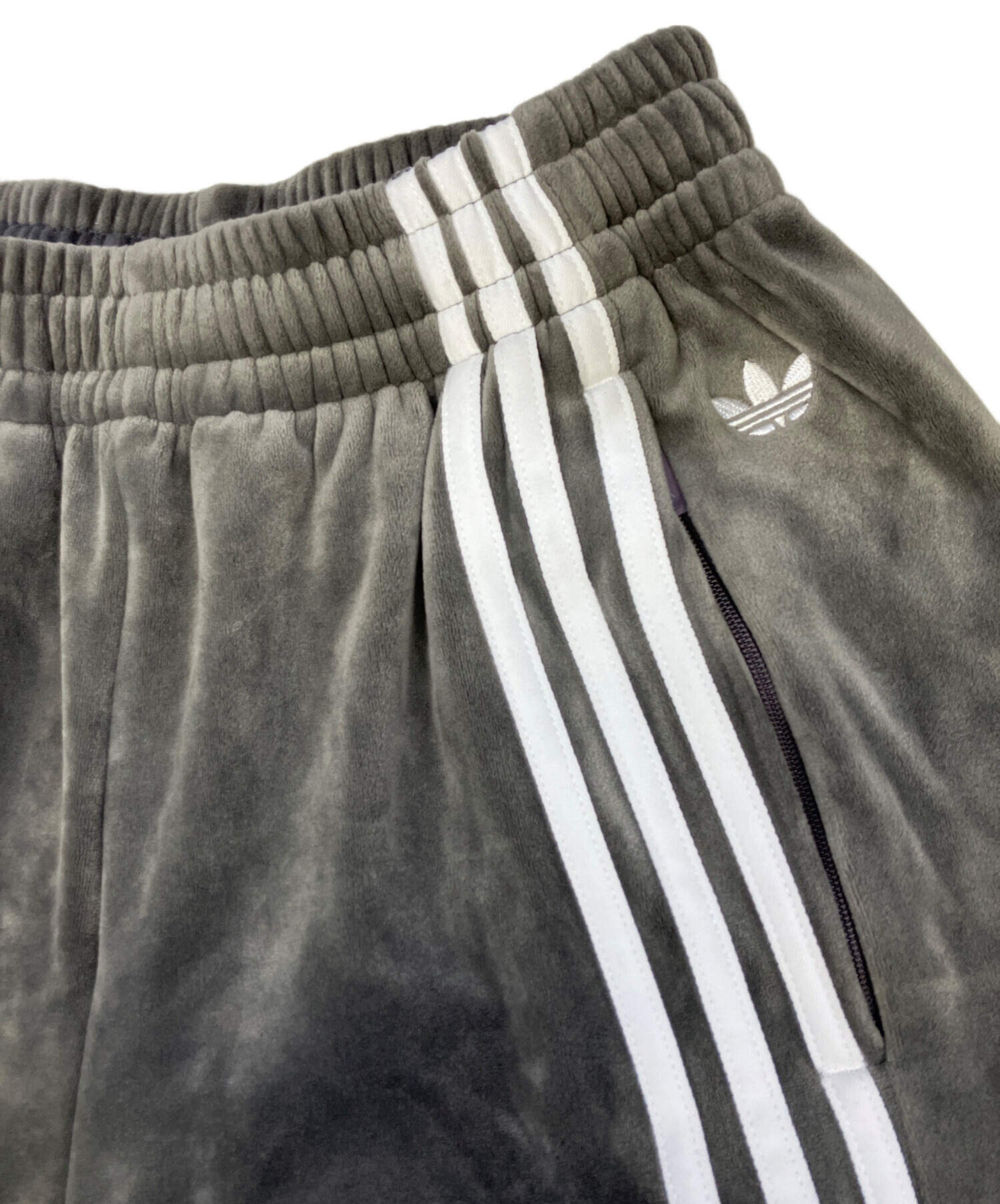 中古・古着通販】adidas (アディダス) ベルベット ルーズ トラック