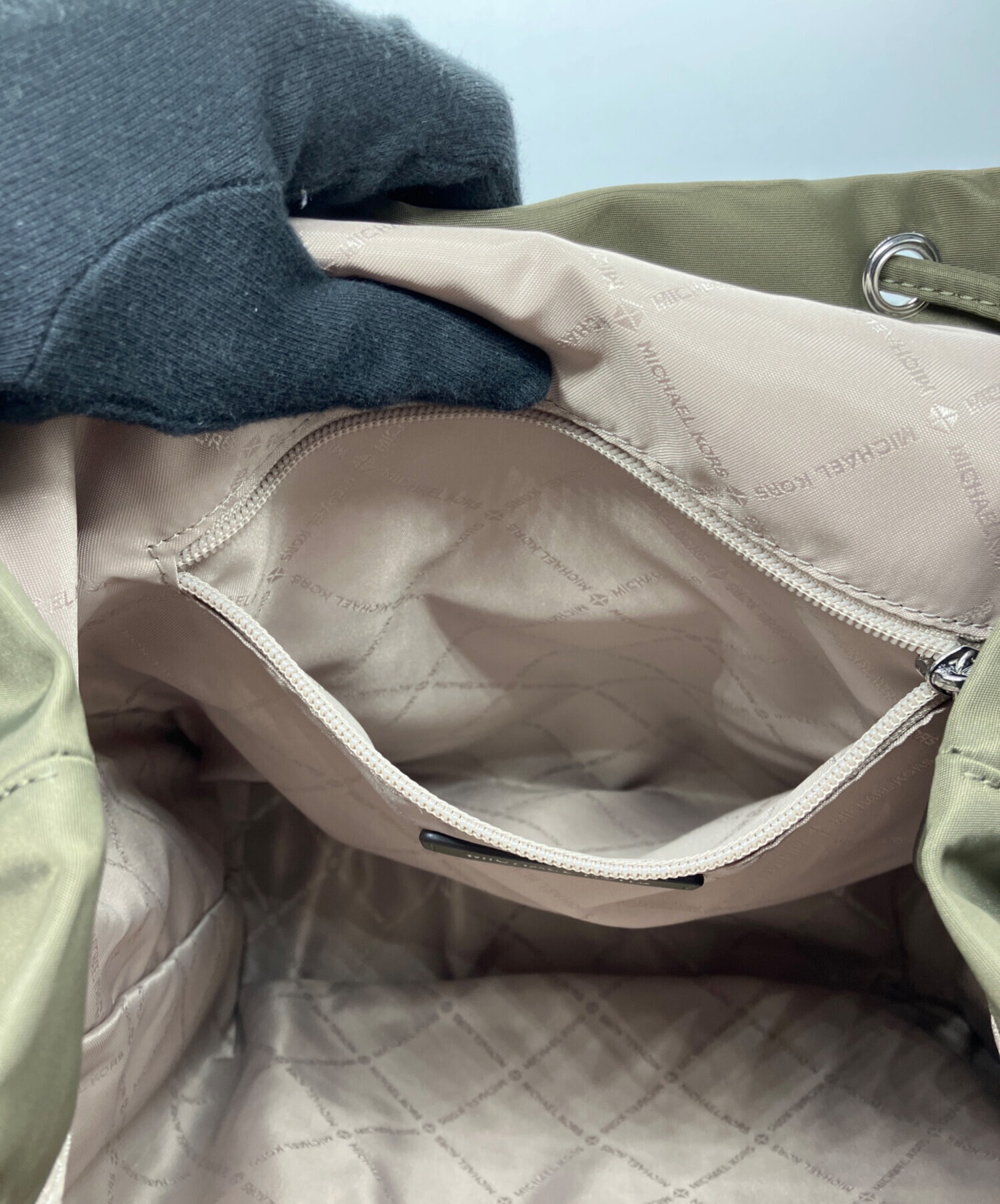 中古・古着通販】MICHAEL KORS (マイケルコース) リュック オリーブ