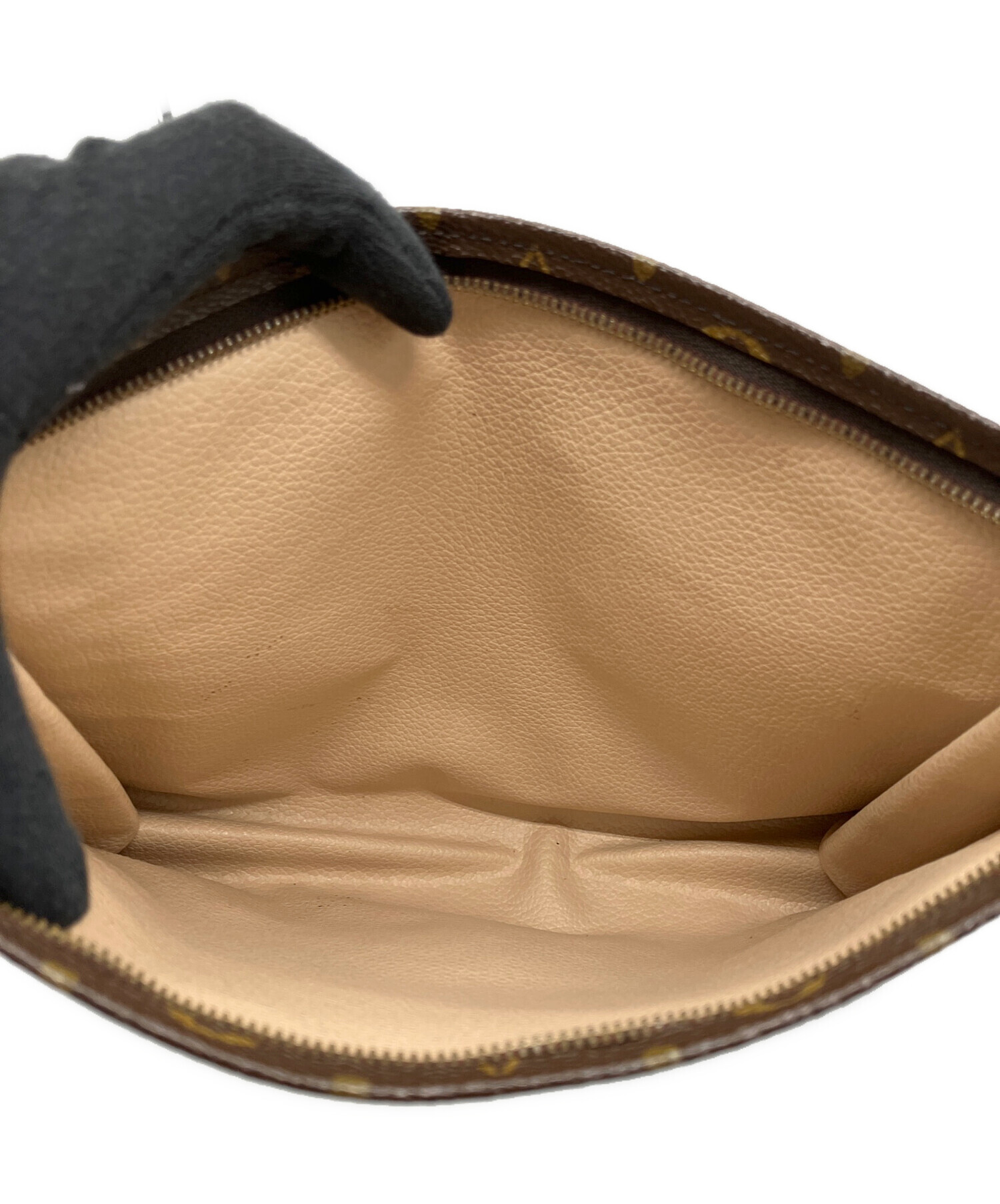 中古品⭐︎プロフ必読　Louis Vuitton ポーチ モノグラム 中古・古着通販】LOUIS VUITTON (ルイ ヴィトン) ポーチ｜ブランド