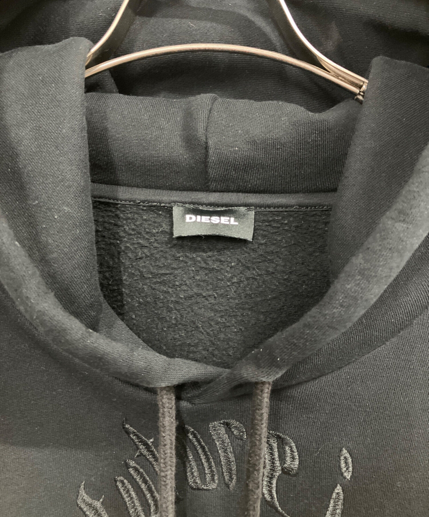 中古・古着通販】DIESEL (ディーゼル) 刺繍パーカー ブラック サイズ:M