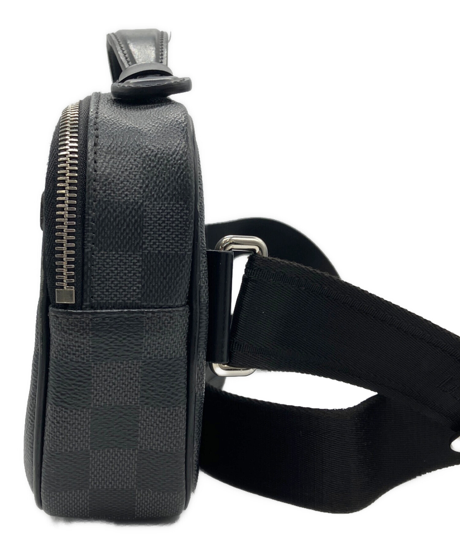 【新品未使用百貨店購入】Louis Vuitton ボディバッグ ブラ 中古・古着通販】LOUIS VUITTON (ルイ ヴィトン) アンブレールボディー