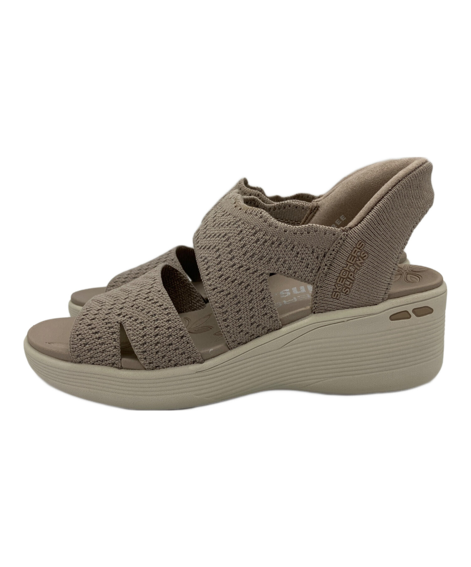 中古・古着通販】SKECHERS (スケッチャーズ) サンダル ベージュ サイズ