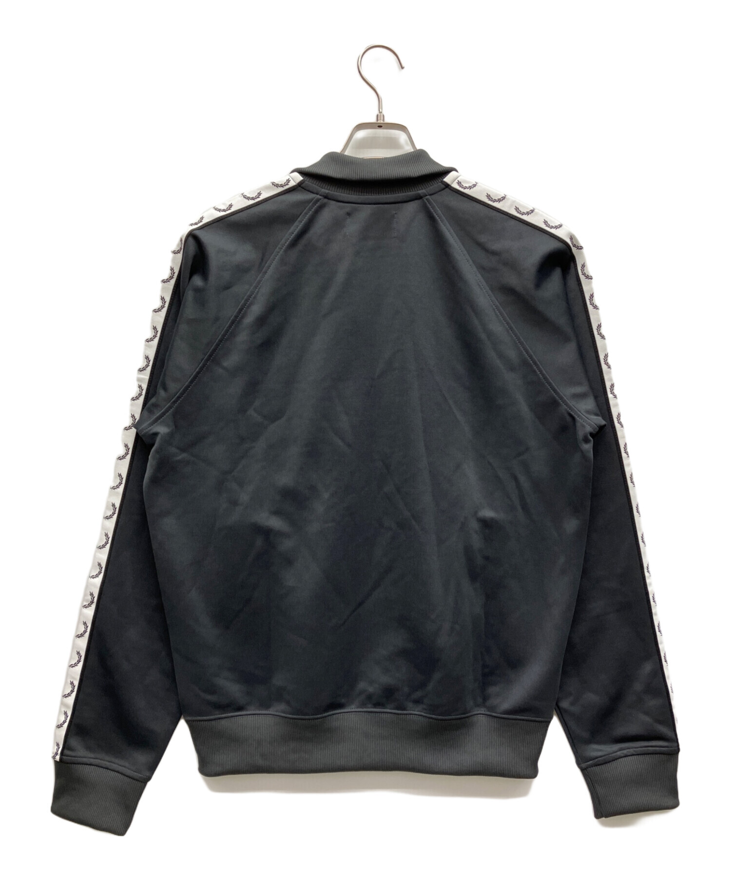 フレッドペリー トラックジャケット Mサイズ 未使用級美品 中古・古着通販】FRED PERRY (フレッドペリー) トラックジャケット