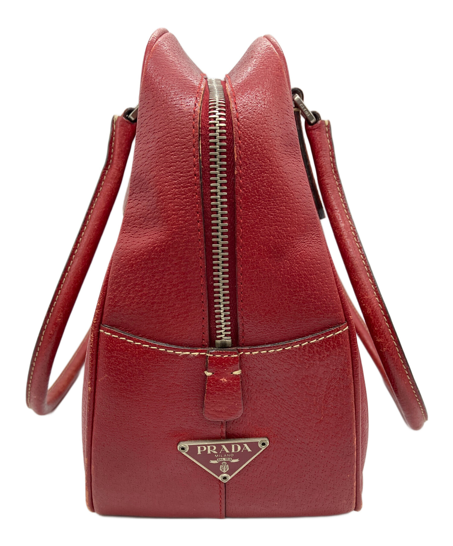 PRADA サテン ハンドバッグ レッド ボタン装飾 中古・古着通販】PRADA (プラダ) ハンドバッグ レッド｜ブランド・古着