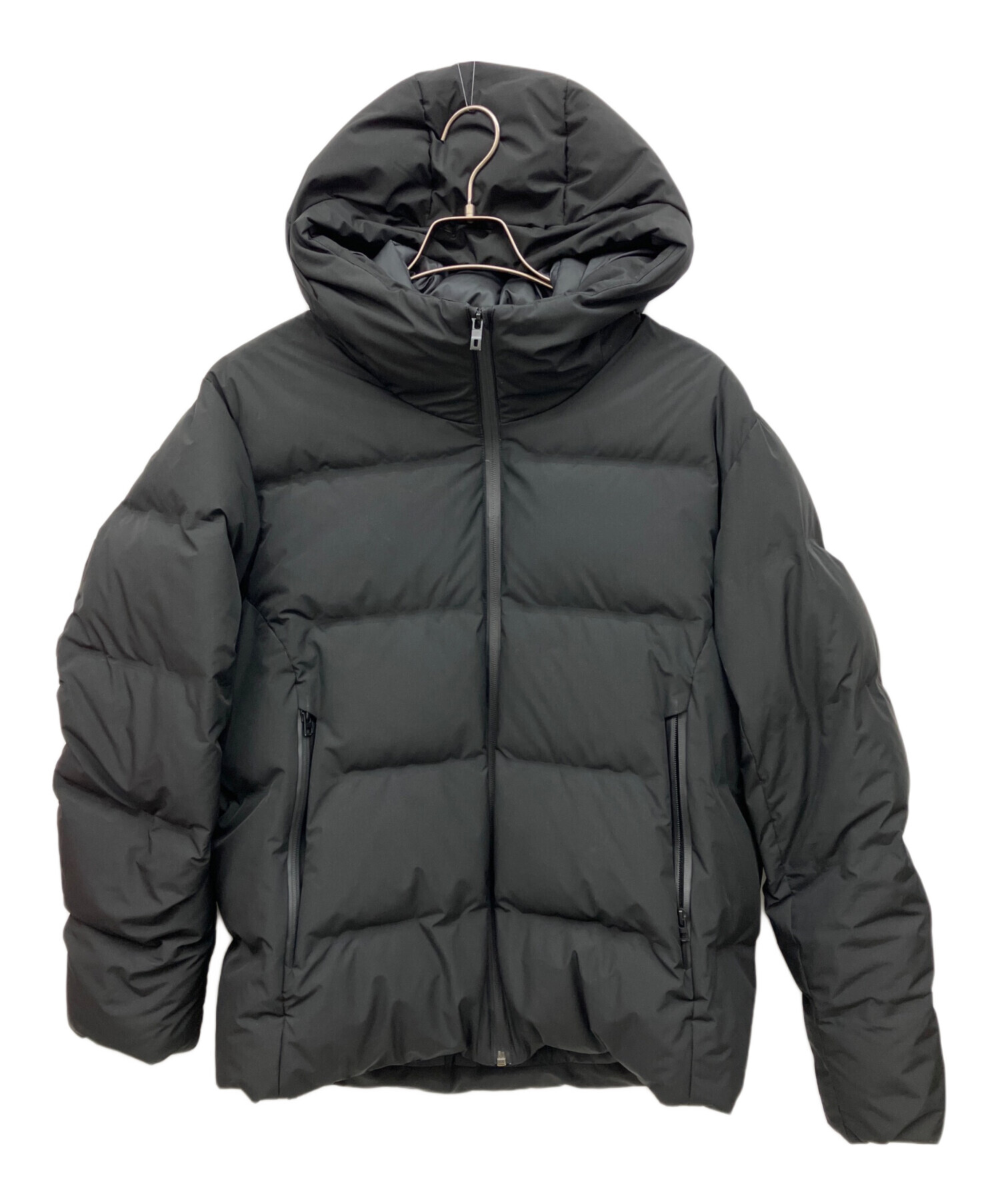 UNIQLO 新品タグ付き シームレスダウンパーカー S 09 BLACK 中古・古着通販】UNIQLO (ユニクロ) シームレスダウンパーカー