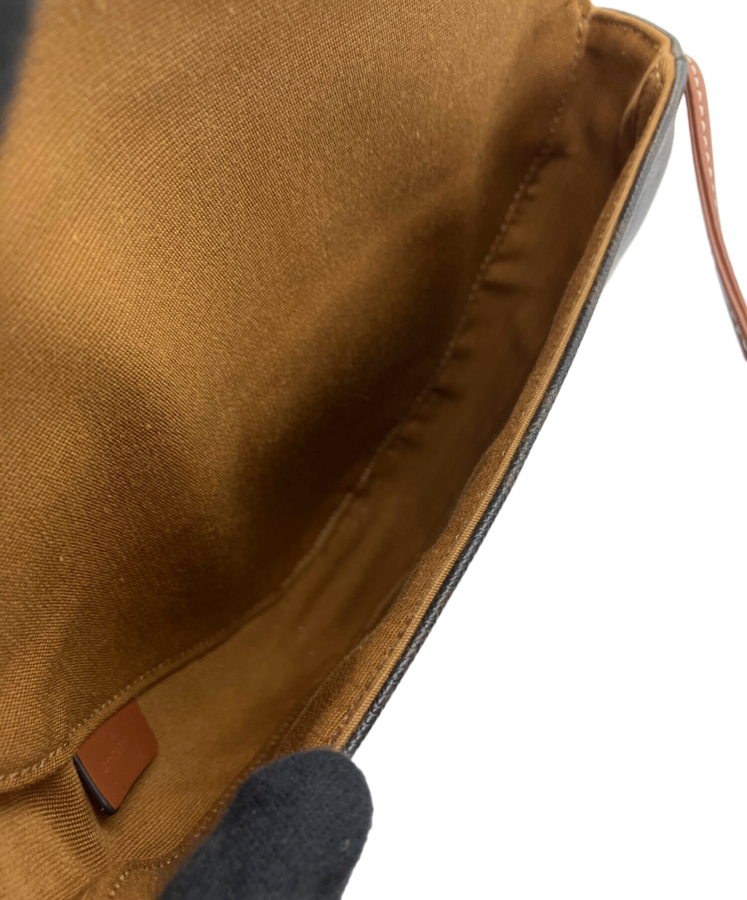 中古・古着通販】CELINE (セリーヌ) トリオンフ トライアングル PVCx