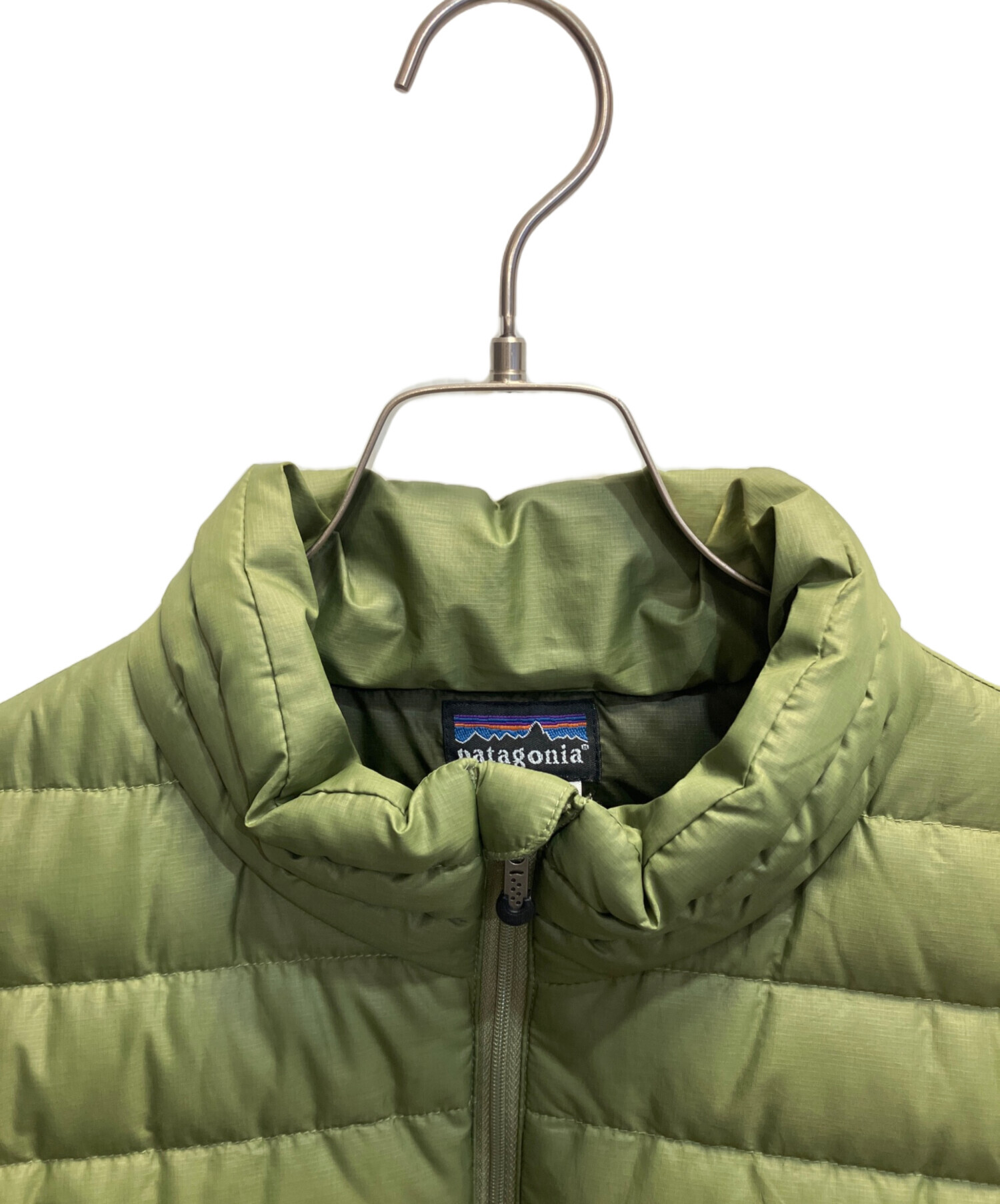 パタゴニア　Patagonia　ダウンジャケット　ベージュ×グレー×グリーン 楽天市場】パタゴニア patagonia ダウンジャケット リバーシブル
