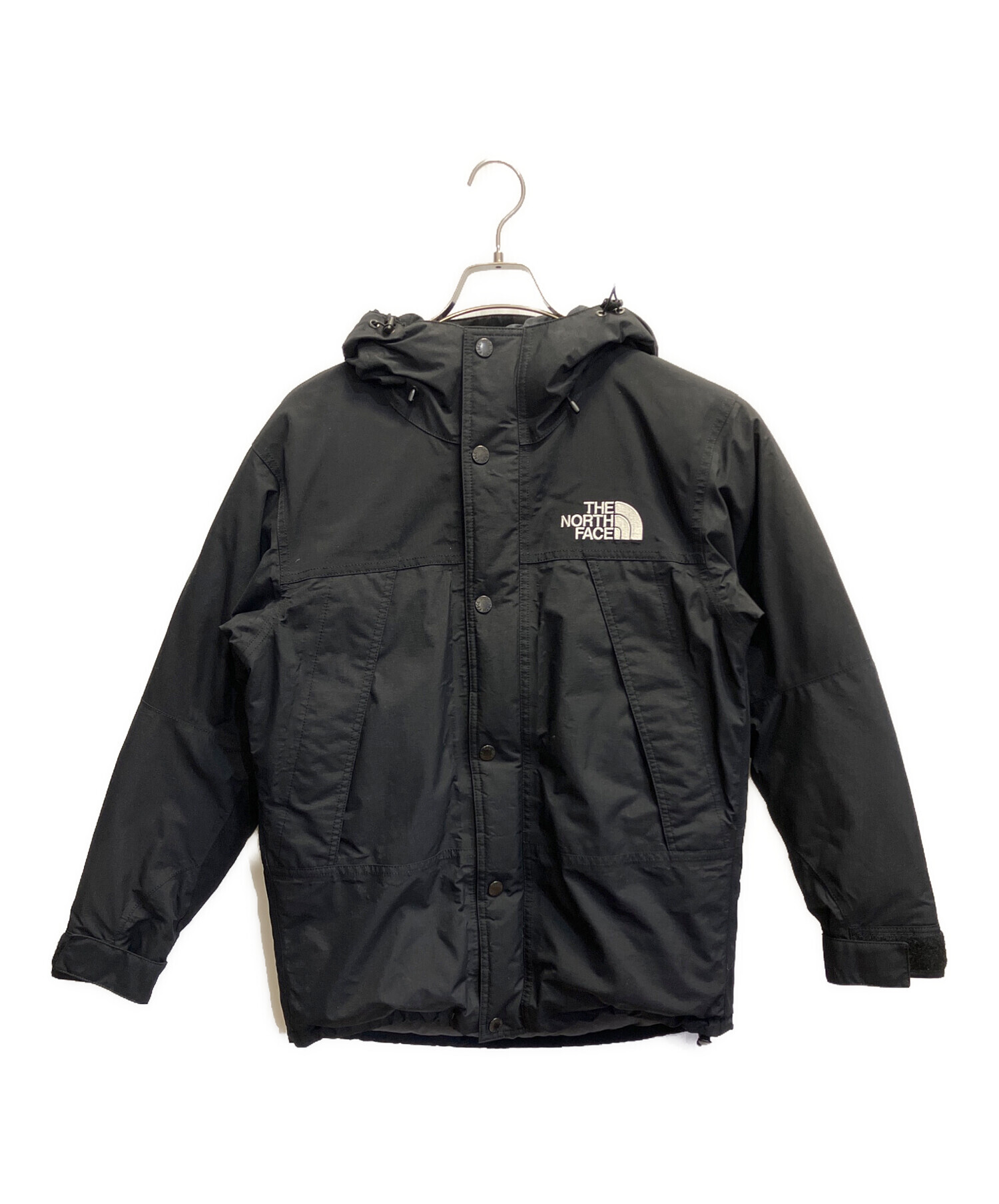 ノースフェイス ライトダウンジャケット 刺繍ロゴ ジャケット 古着 ブラック 黒 中古・古着通販】THE NORTH FACE (ザ ノース フェイス) ダウン