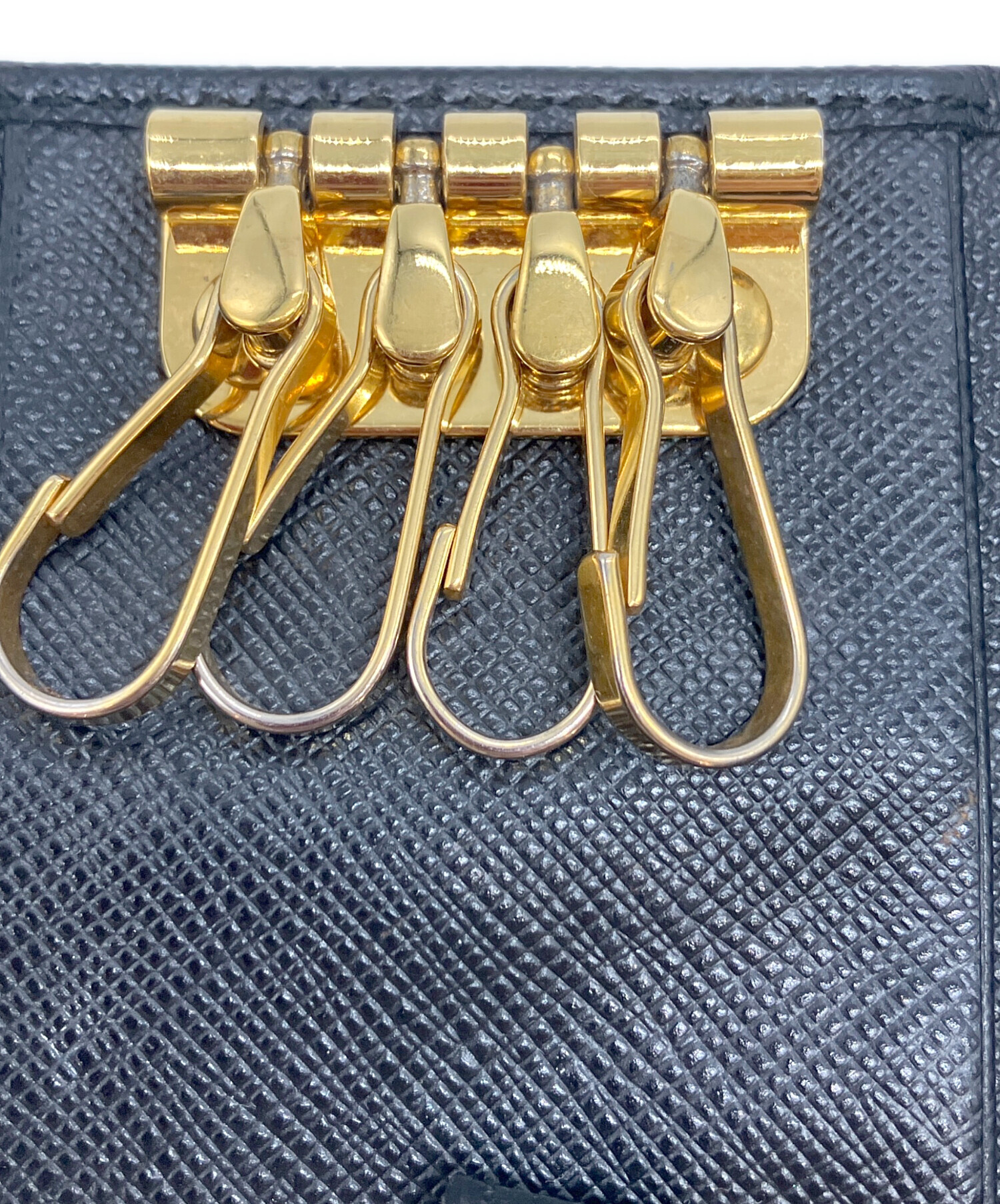 中古・古着通販】PRADA (プラダ) 4連キーケース ブラック｜ブランド