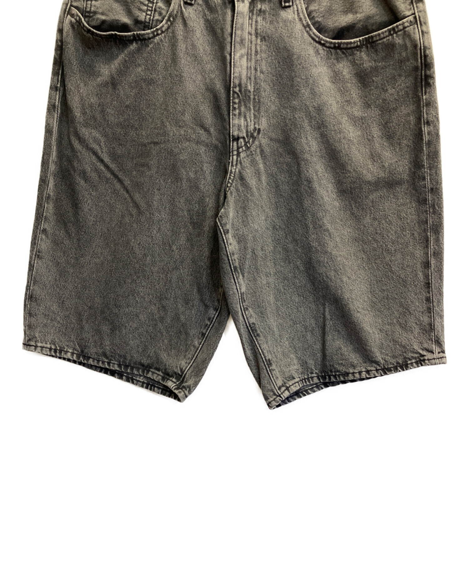 中古・古着通販】LEVI'S (リーバイス) バギーショーツ グレー サイズ