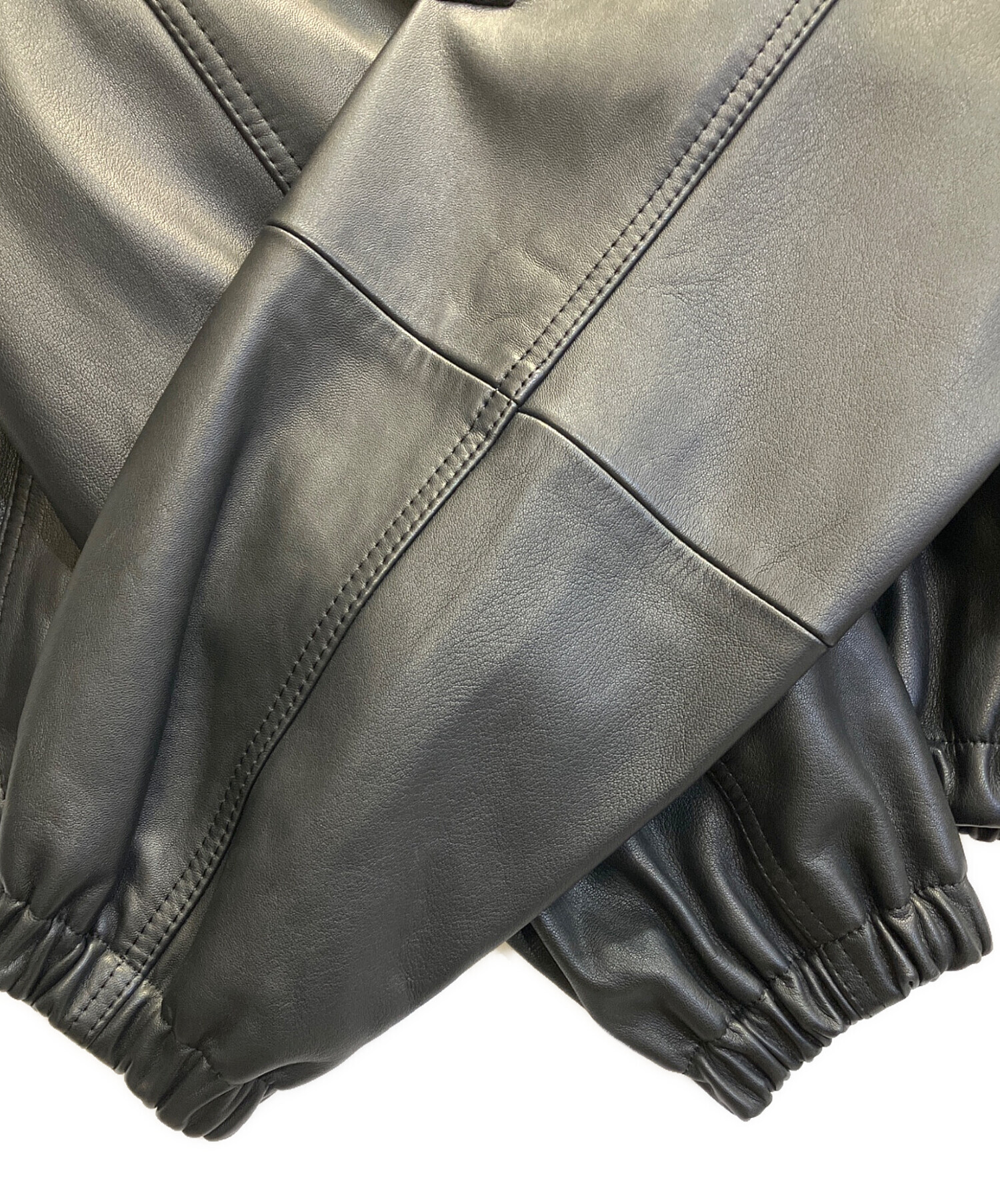 中古・古着通販】theory (セオリー) GLOSS LEATHER BOMBER JK ブラック