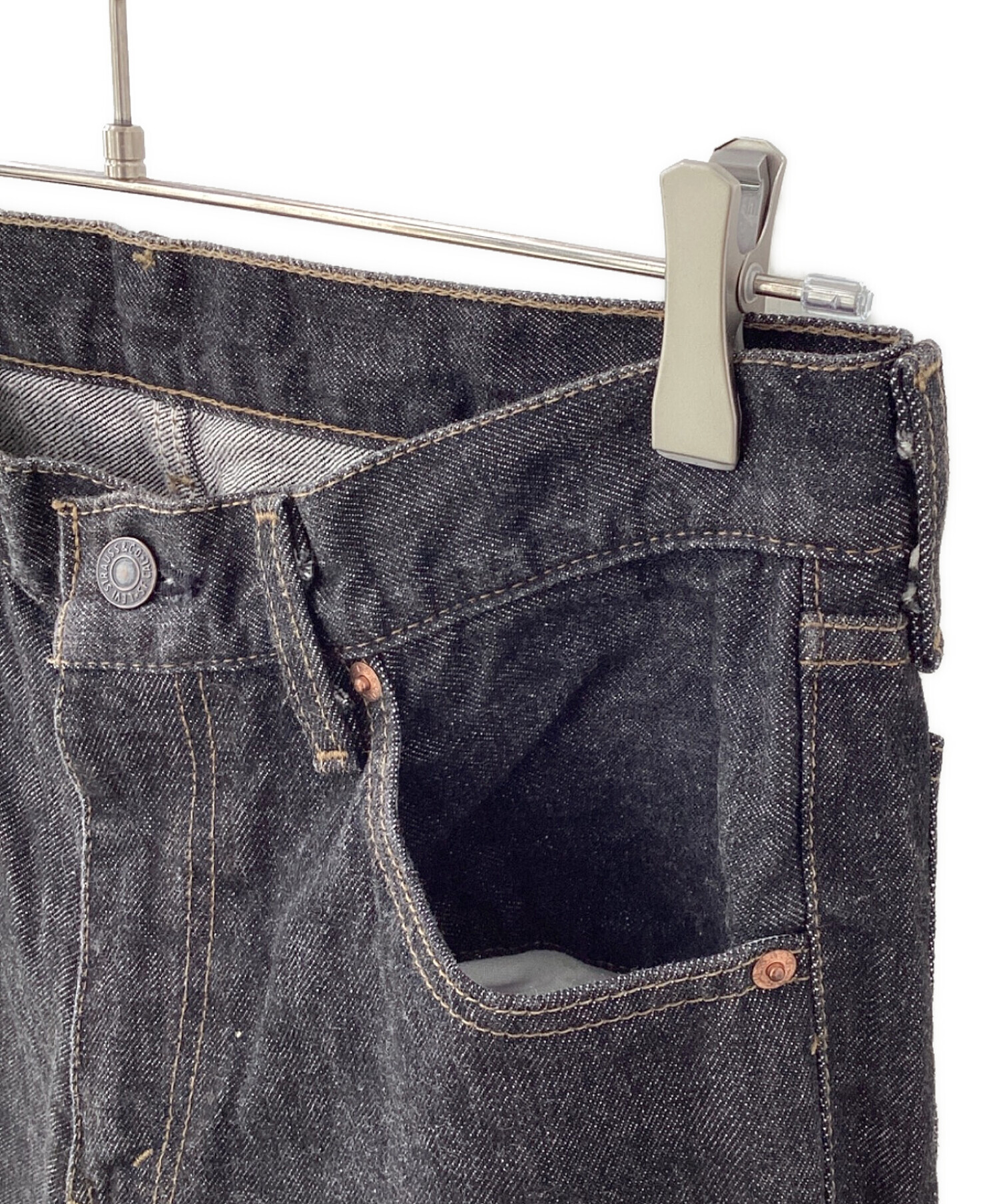 中古・古着通販】LEVI'S (リーバイス) デニムパンツ ブラック サイズ