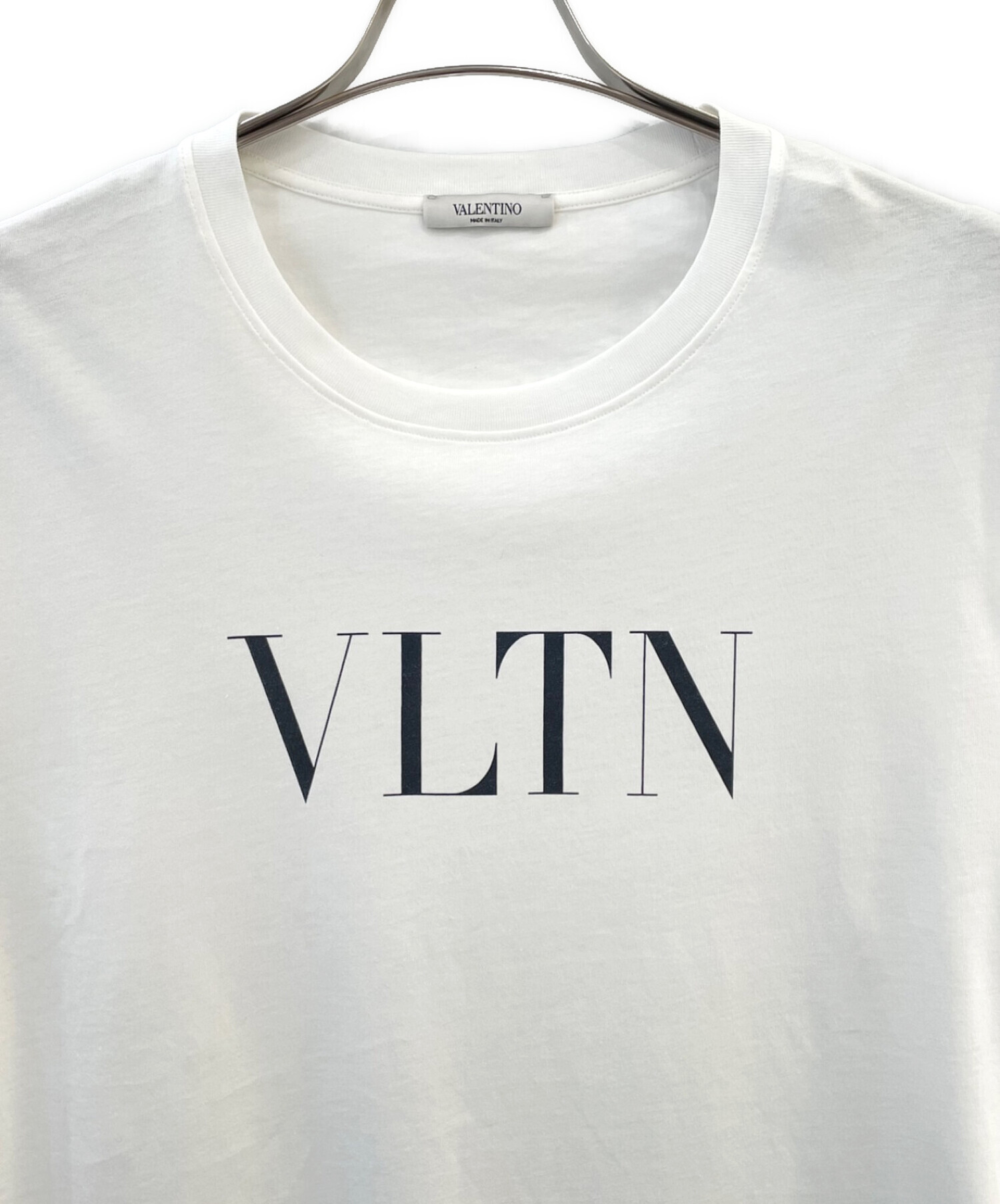 中古・古着通販】VALENTINO (ヴァレンティノ) VLTNロゴプリントT 中古・古着通販】VALENTINO (ヴァレンティノ) VLTNロゴプリントT