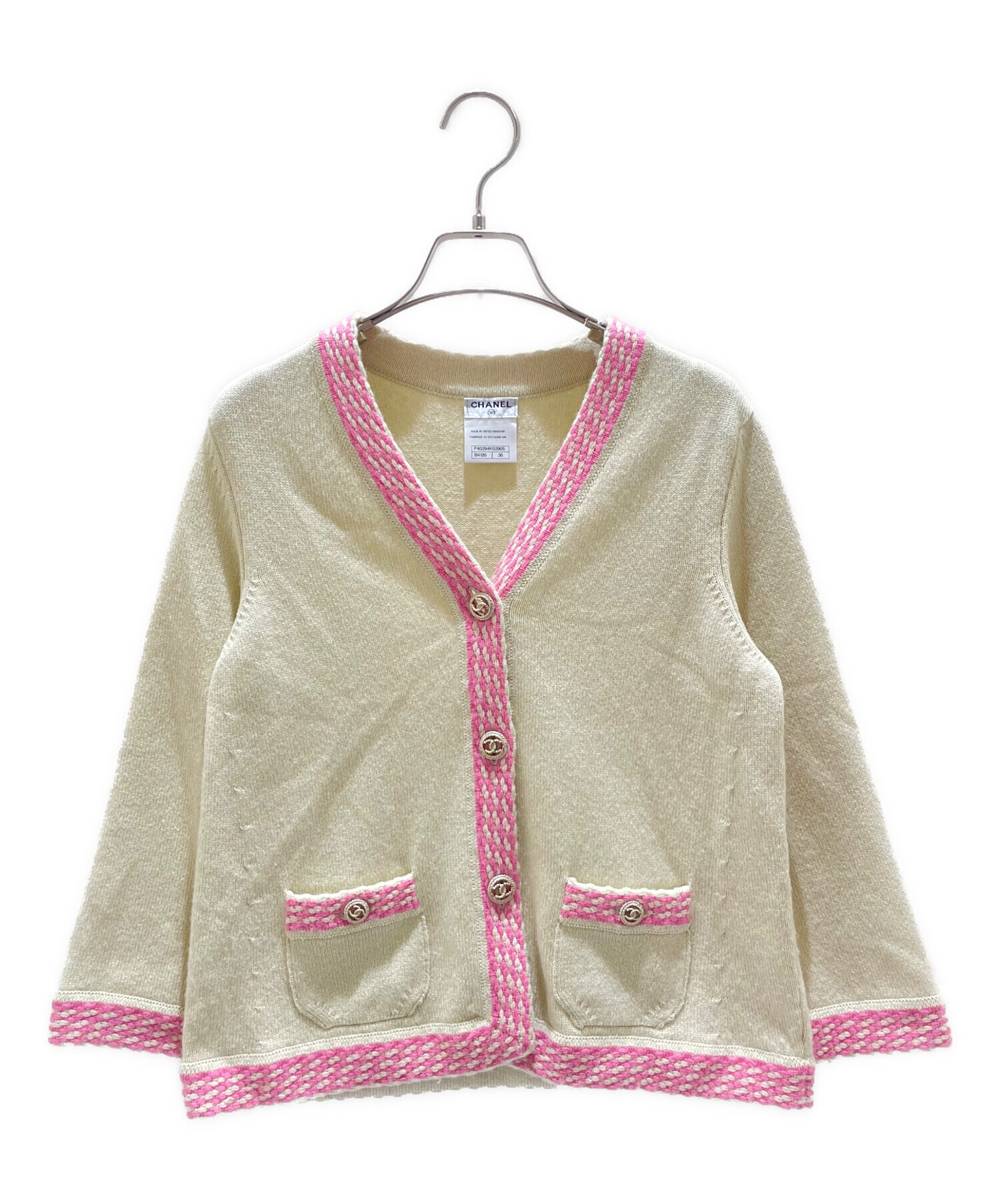 CHANEL ベージュ ボタン付きカシミヤカーディガン 中古・古着通販】CHANEL (シャネル) ココボタンカシミヤニット