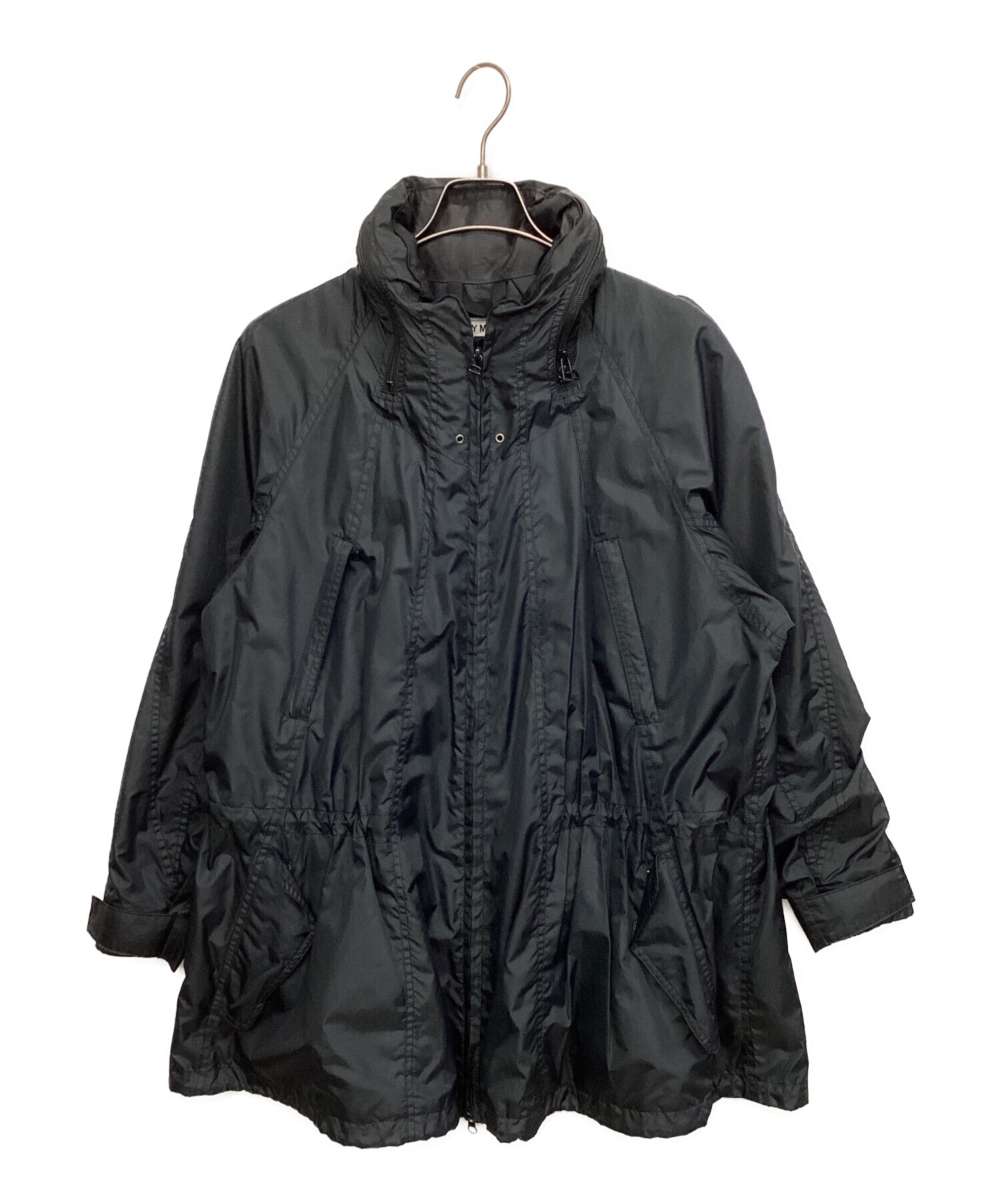 イッセイミヤケ パラシュートナイロンジャケット フード収納 中メッシュ　黒 中古・古着通販】ISSEY MIYAKE FETE (イッセイミヤケフェット