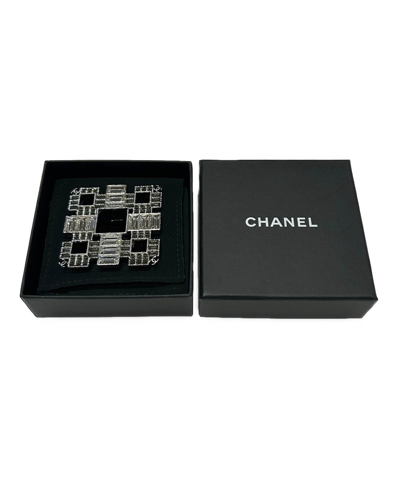 激レア✨ シャネル　CHANEL ブローチ スクエア　プレート 激レア✨ シャネル CHANEL ブローチ スクエア プレート CHANEL
