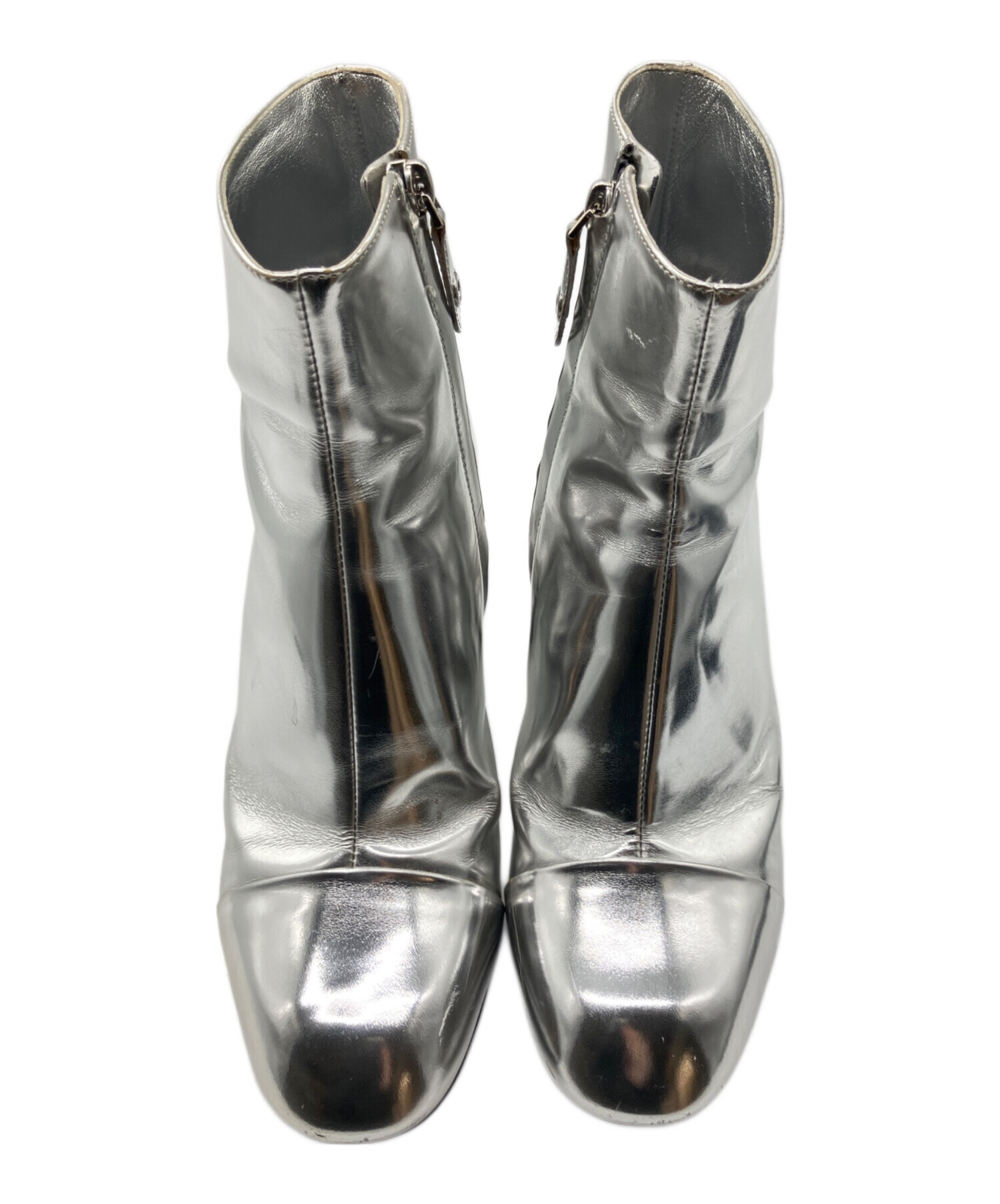 louis vuitton ショートブーツ ルイ・ヴィトンの最旬ブーツ3選】アイコニックな“モノグラム”を