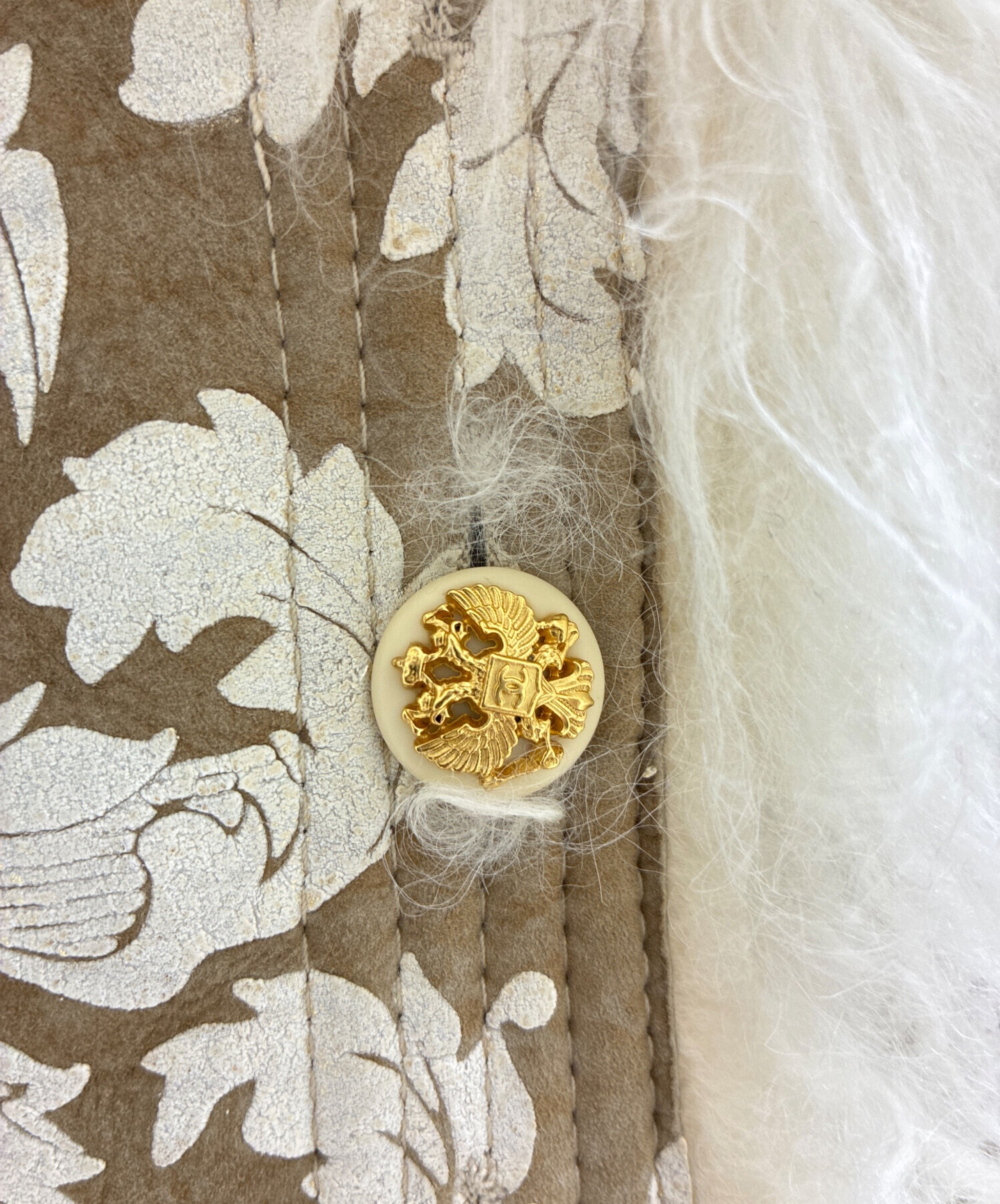中古・古着通販】CHANEL (シャネル) リーフ柄ファー付ムートンコート 
