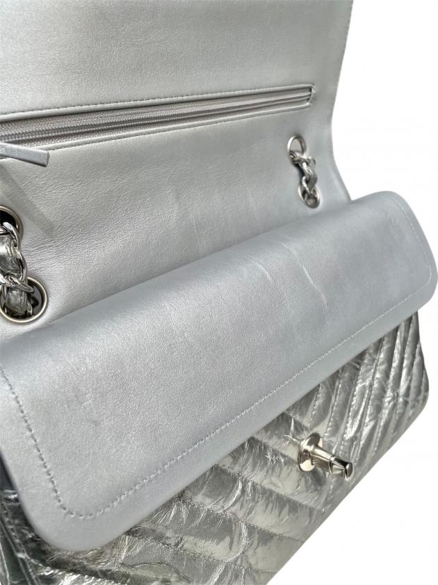 CHANEL　シェブロンシルバー長財布✨正規品✨中古 V Stitch シャネル 財布 レディース シェブロン ラウンドファスナー長