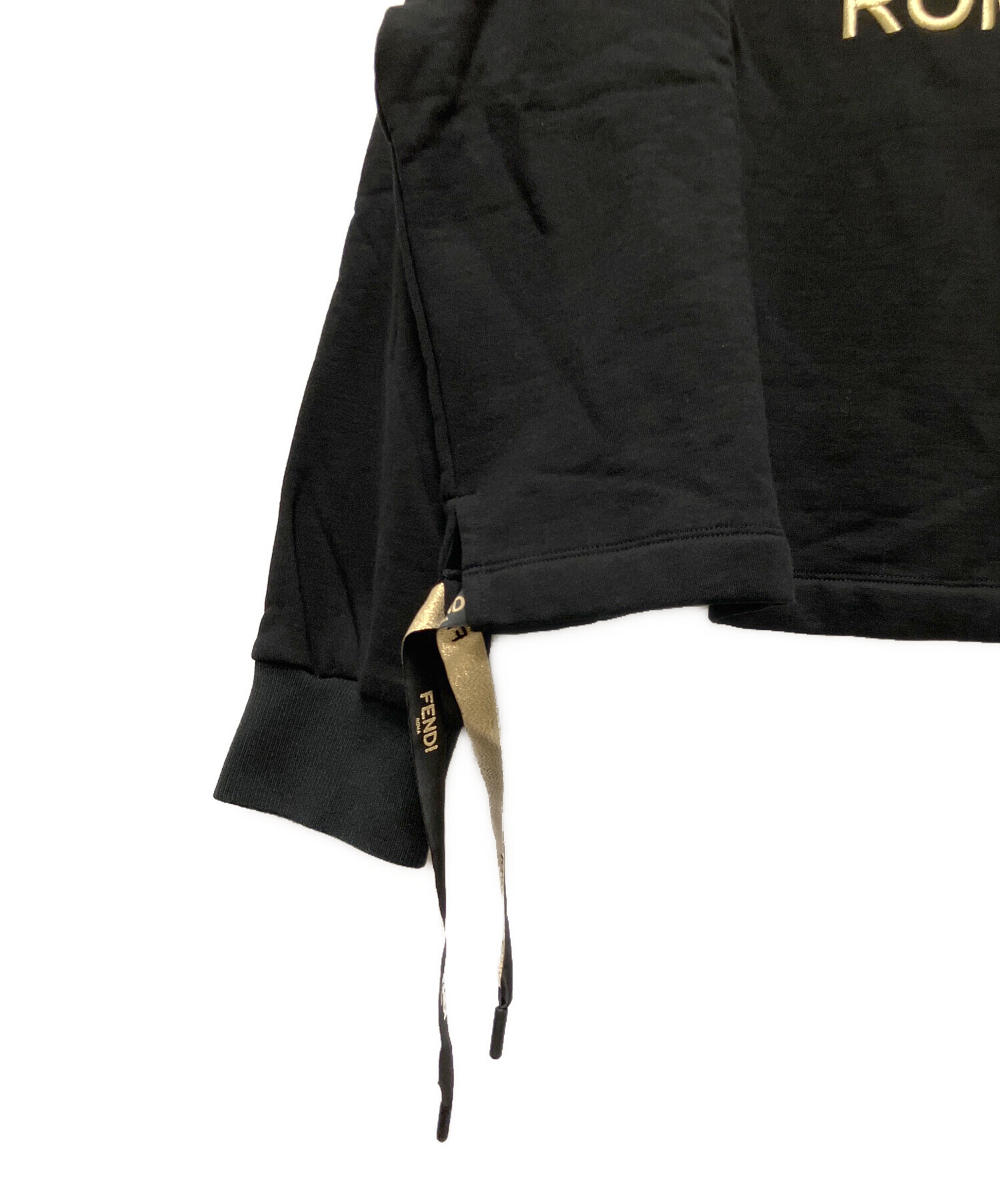 ぬ*ん様 FENDI クロップドスウェット ブラック 中古・古着通販】FENDI (フェンディ) ロゴクロップド スウェット