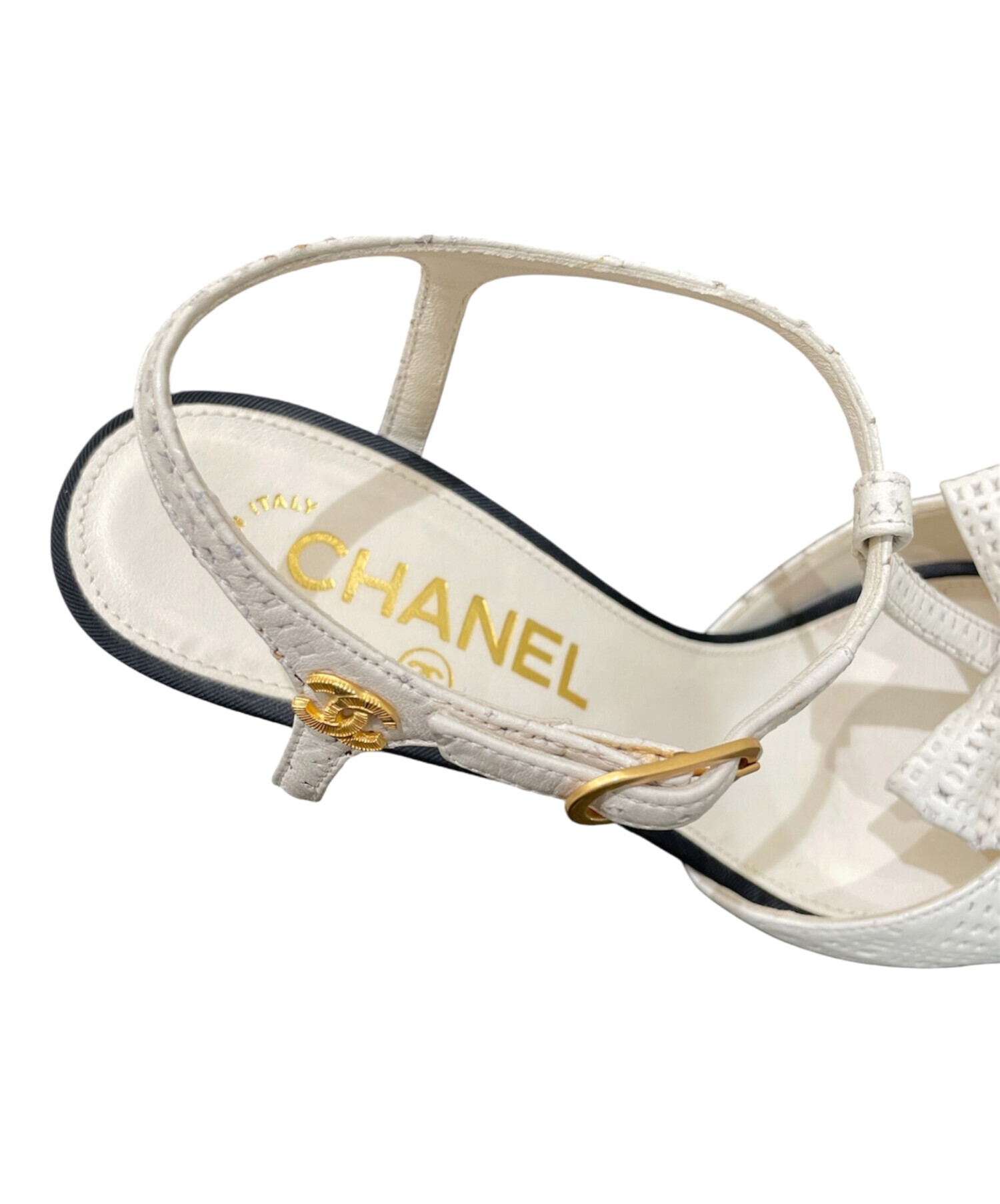 中古・古着通販】CHANEL (シャネル) ストラップパンプス ホワイト