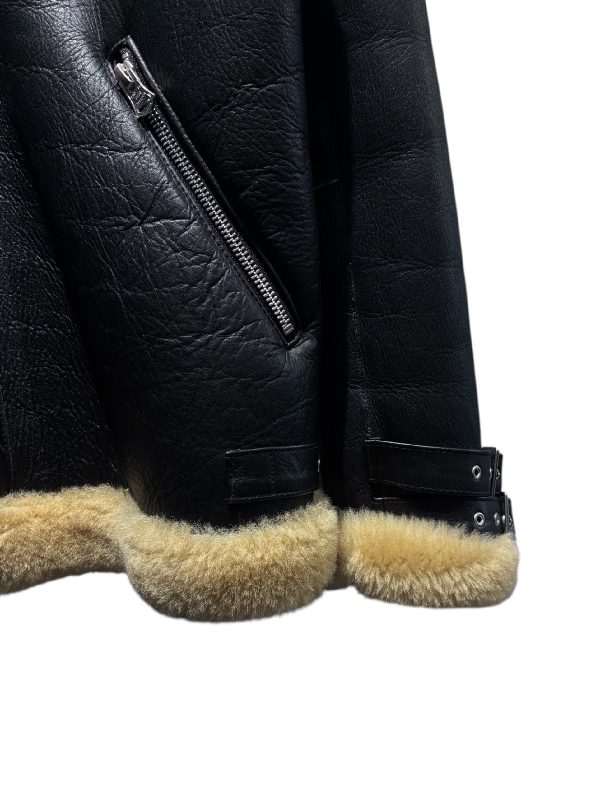 中古・古着通販】CRIMIE (クライミー) MOUTON B-3 JACKET ブラック
