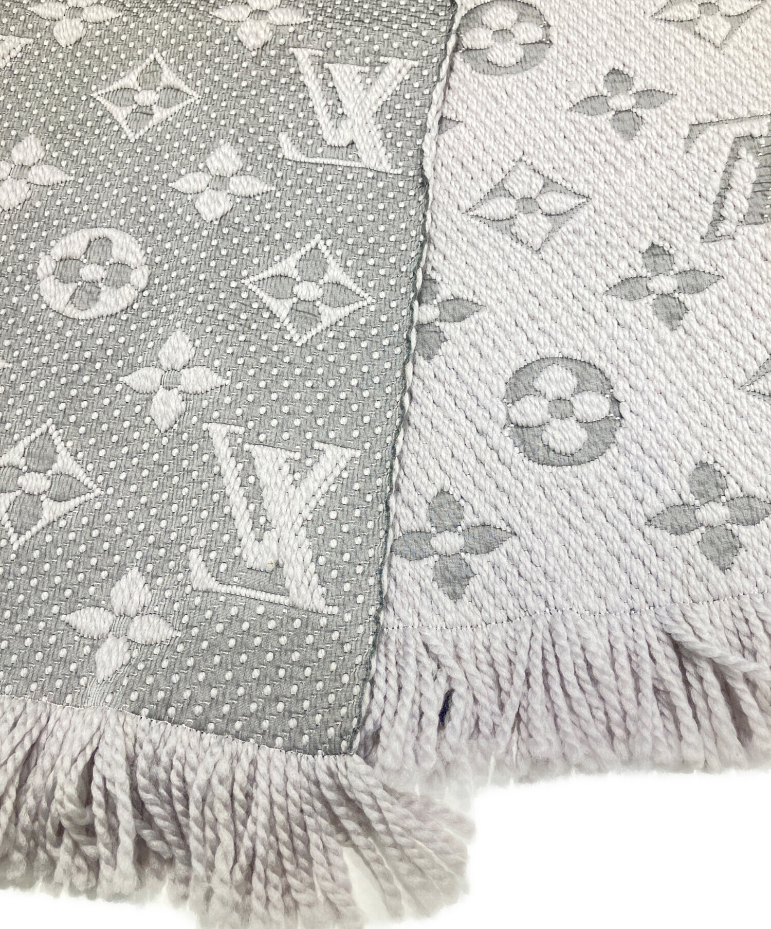 ⭐️used SHOP⭐️様　美品✨️　LOUIS VUITTON グレー マフ 中古・古着通販】LOUIS VUITTON (ルイ ヴィトン) マフラー グレー