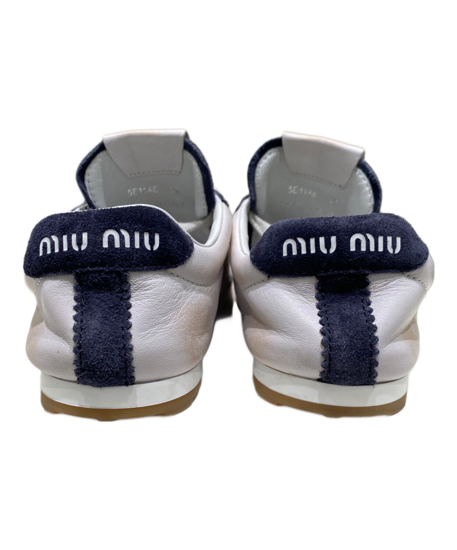 中古・古着通販】MIU MIU (ミュウミュウ) プリュムスニーカー グレー