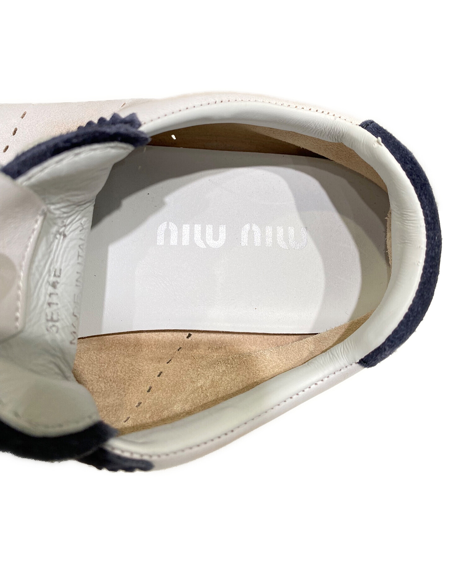 中古・古着通販】MIU MIU (ミュウミュウ) プリュムスニーカー グレー