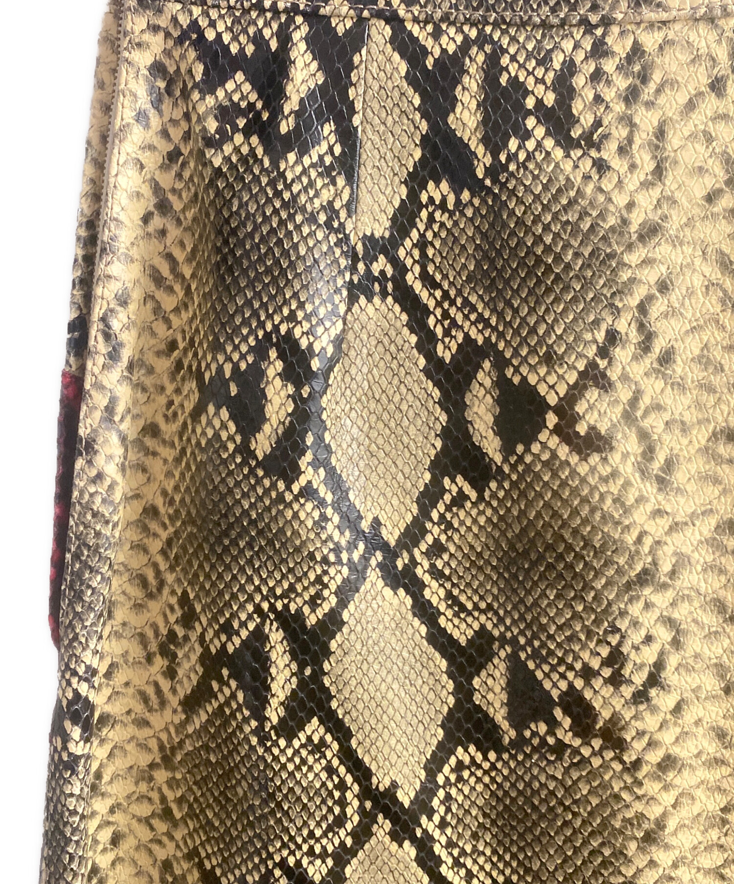中古・古着通販】GUCCI (グッチ) レザースカート ベージュ サイズ:40 中古・古着通販】GUCCI (グッチ) レザースカート ベージュ サイズ:40