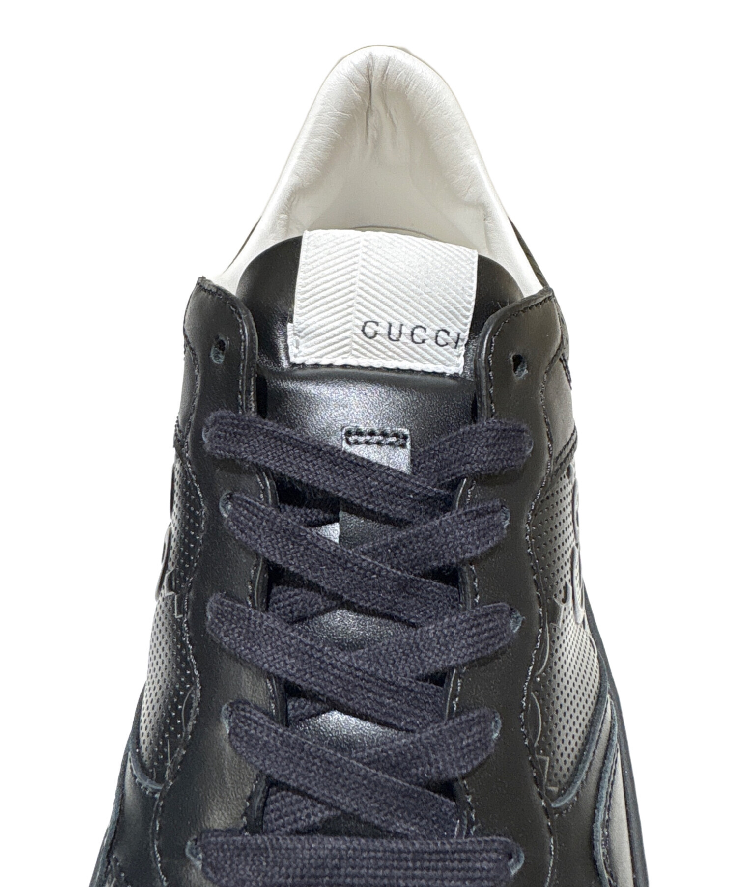 中古・古着通販】GUCCI (グッチ) GGエンボスローカットスニーカー