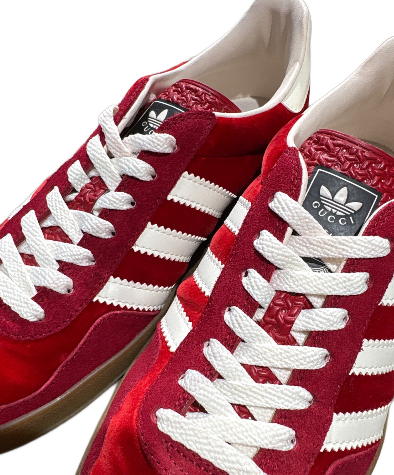 GUCCI グッチ スニーカー ベロア スエード  GAZELLE ガゼル  スエード スニーカー レッド レディース 中古・古着通販】adidas (アディダス) GUCCI (グッチ) GAZELLE