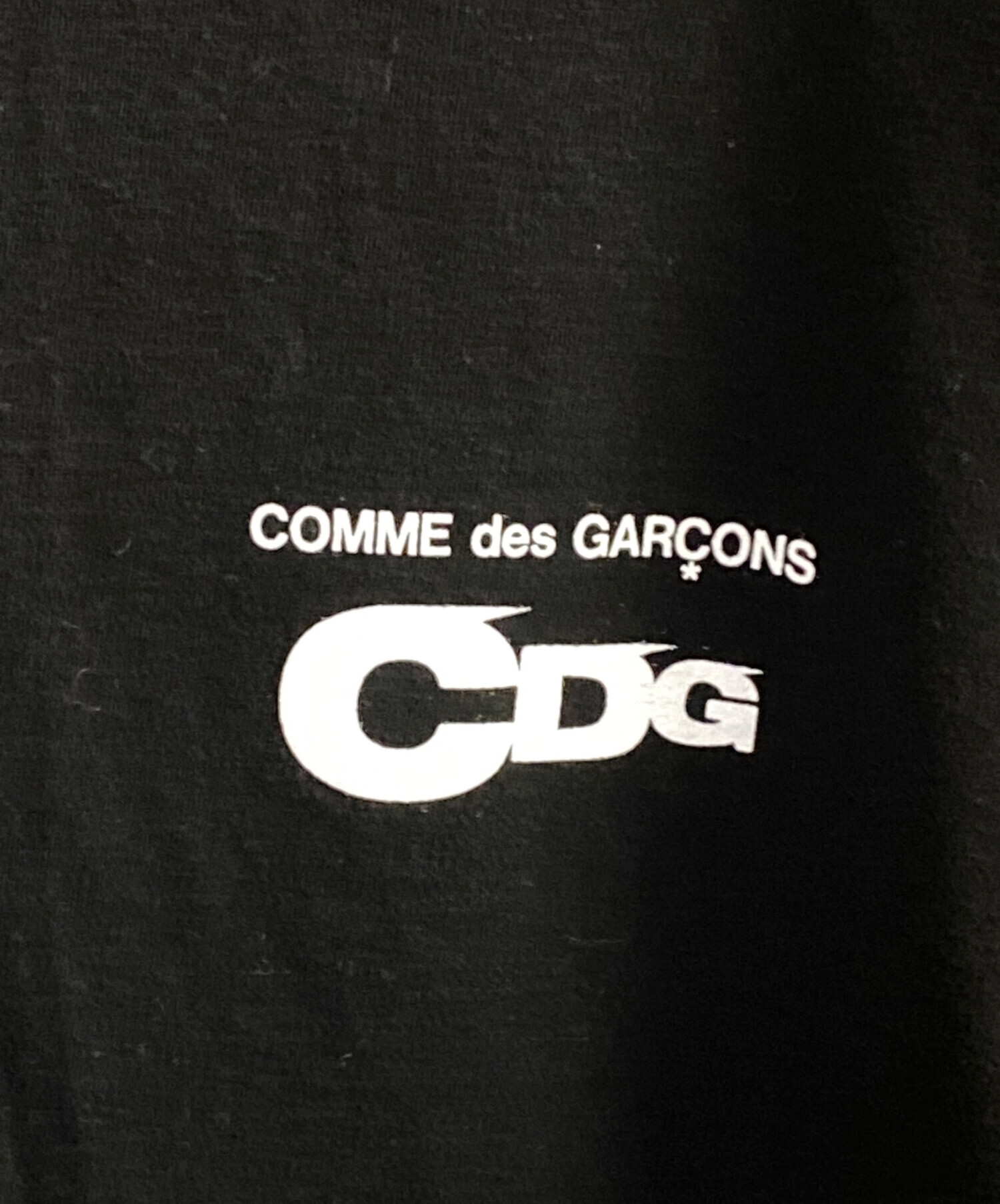 中古・古着通販】CDG (シーディージー) アシンメトリープリントTシャツ