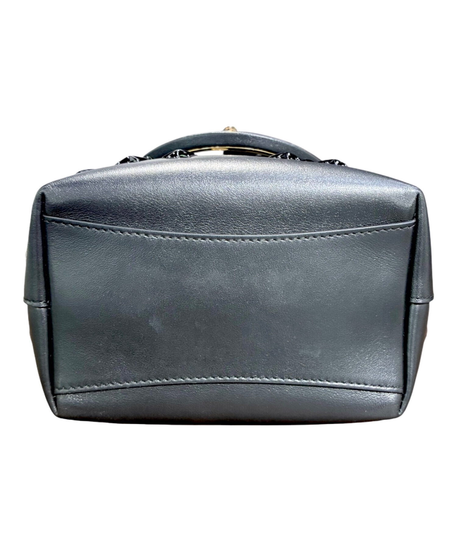 中古・古着通販】JIMMY CHOO (ジミーチュウ) ボンボンバケットスタッズ