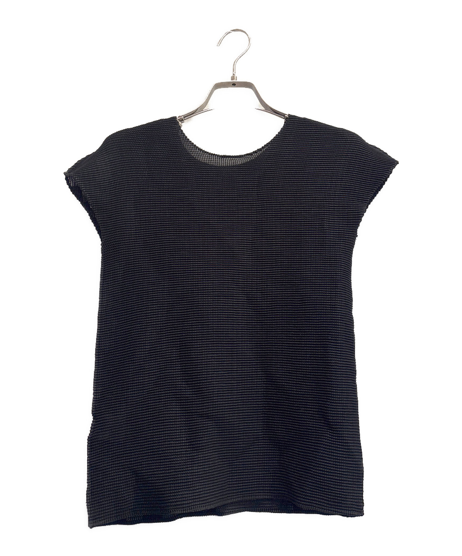 me by ISSEY MIYAKE 2024 SS ノースリーブ 未使用 中古・古着通販】me ISSEY MIYAKE (ミーイッセイ ミヤケ) 幾何学模様