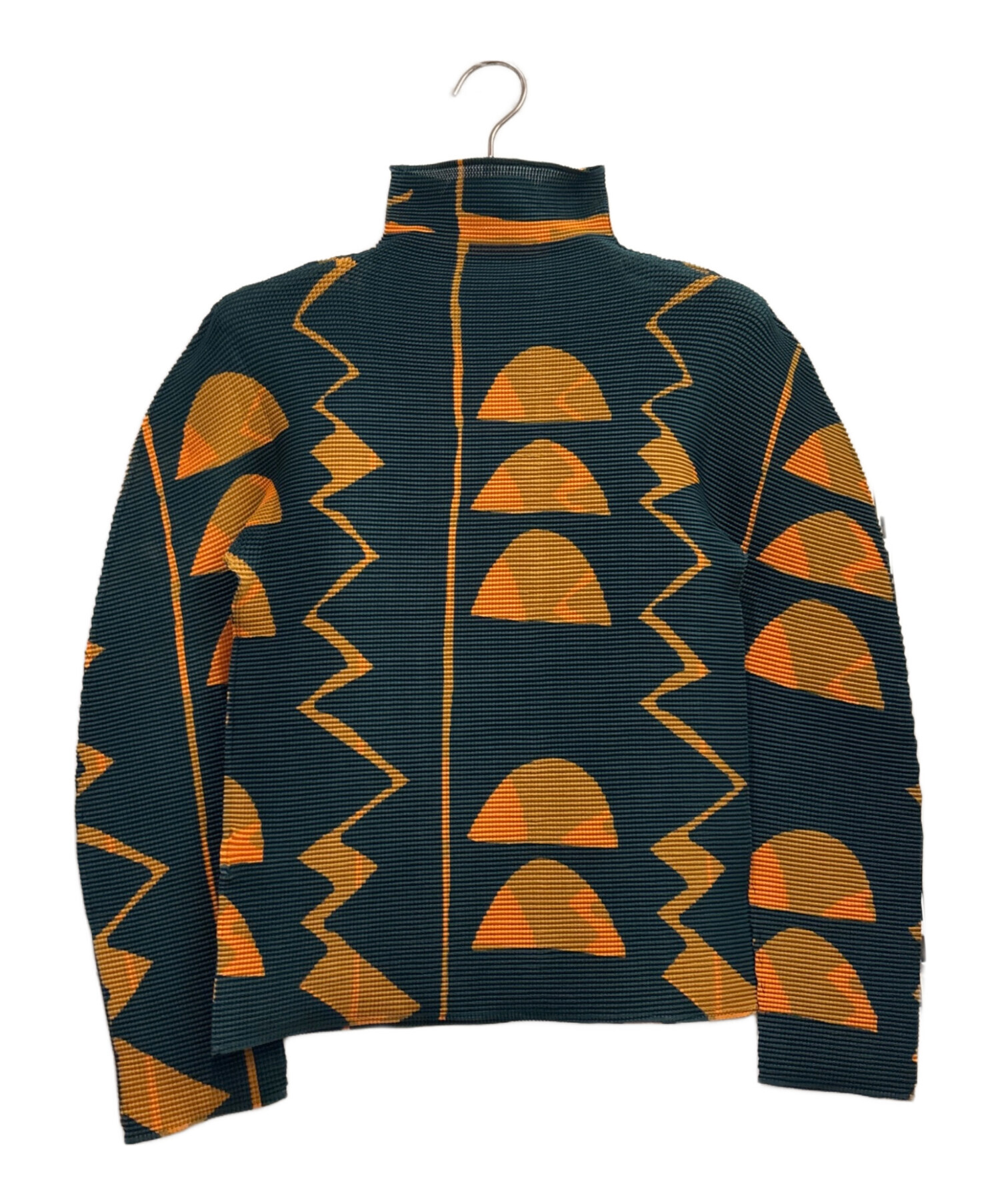 me ISSEY MIYAKE 総プリーツ ハイネック 長袖カットソー 幾何学柄 中古・古着通販】me ISSEY MIYAKE (ミーイッセイ ミヤケ) ハイネック