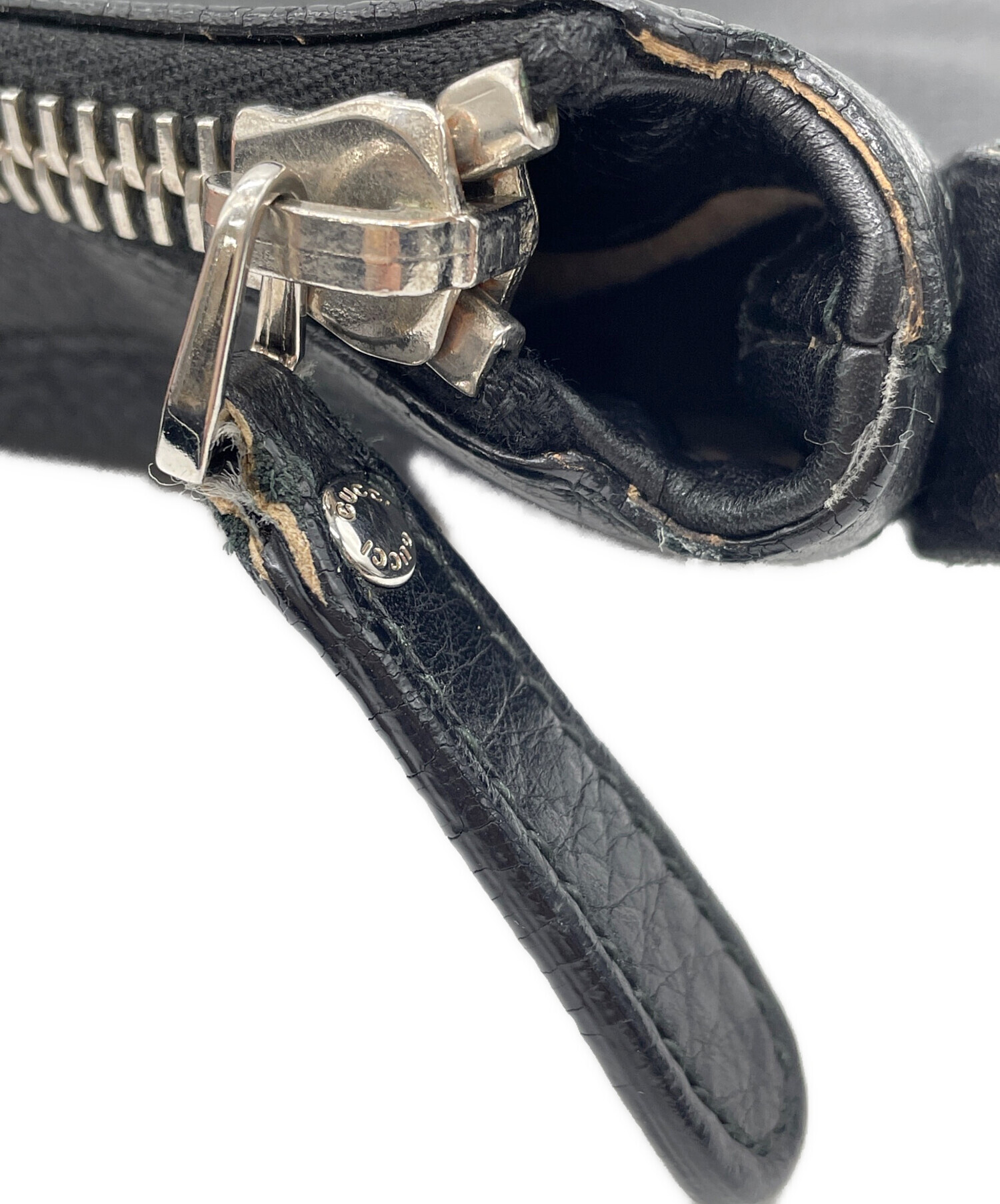 M*n様 美品　GUCCI グッチ　レザー　ショルダーバッグ 中古・古着通販】GUCCI (グッチ) GUCCI レザーショルダーバッグ