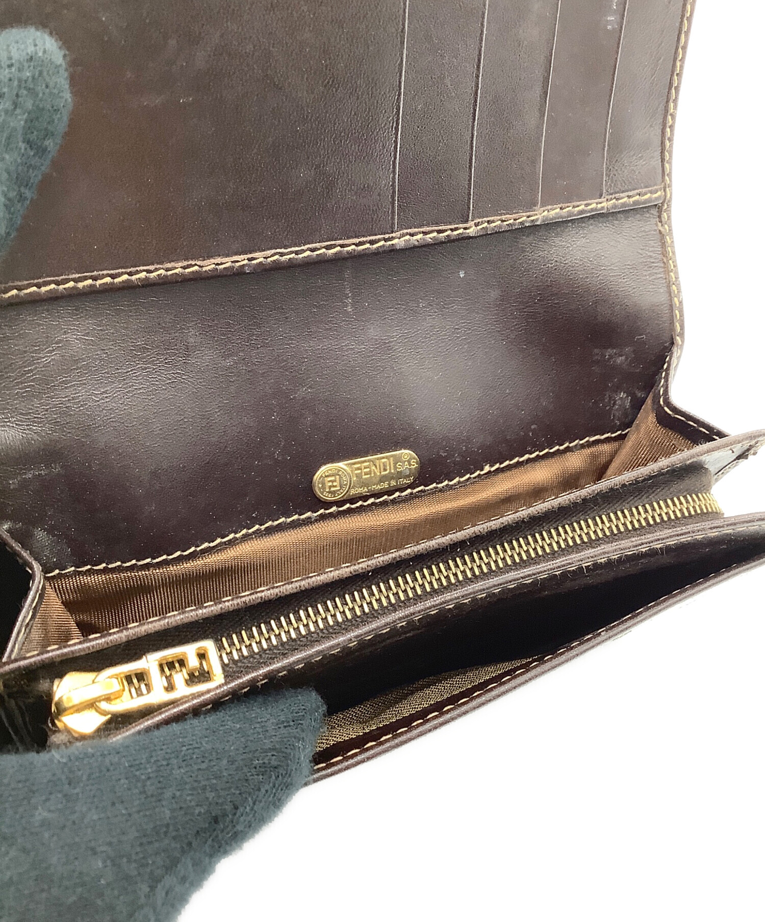 FENDI   二つ折財布  未使用品✨ 中古・古着通販】FENDI (フェンディ) 2つ折り財布｜ブランド・古着通販