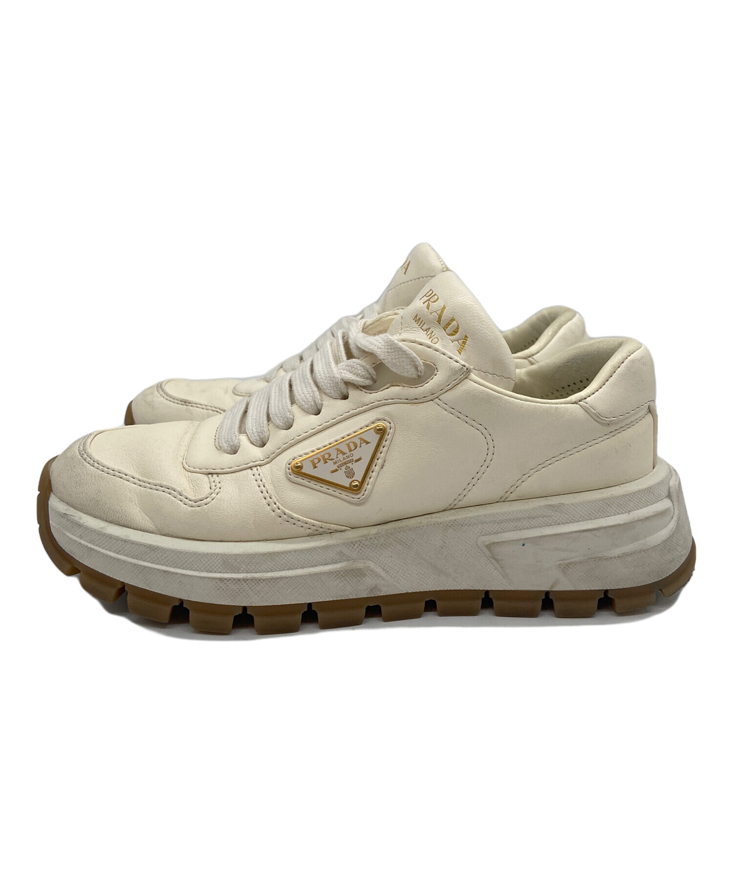 PRADA ホワイト スニーカー 361/2 中古・古着通販】PRADA (プラダ) ローカットスニーカー/Prax 01