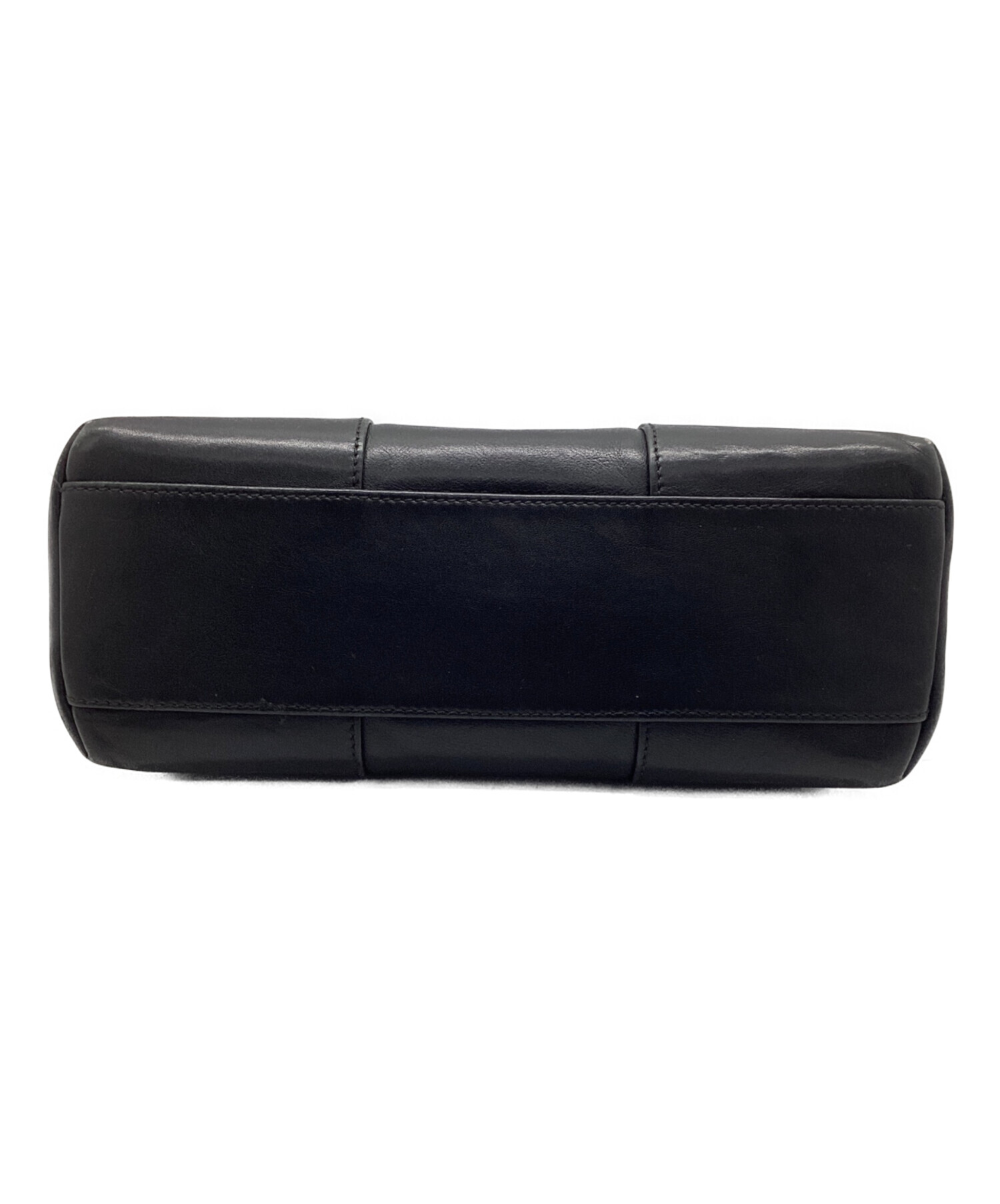 ロエベ クラッチバッグ アナグラム レザー ブラック 中古・古着通販】LOEWE (ロエベ) アナグラムクラッチバッグ ブラック
