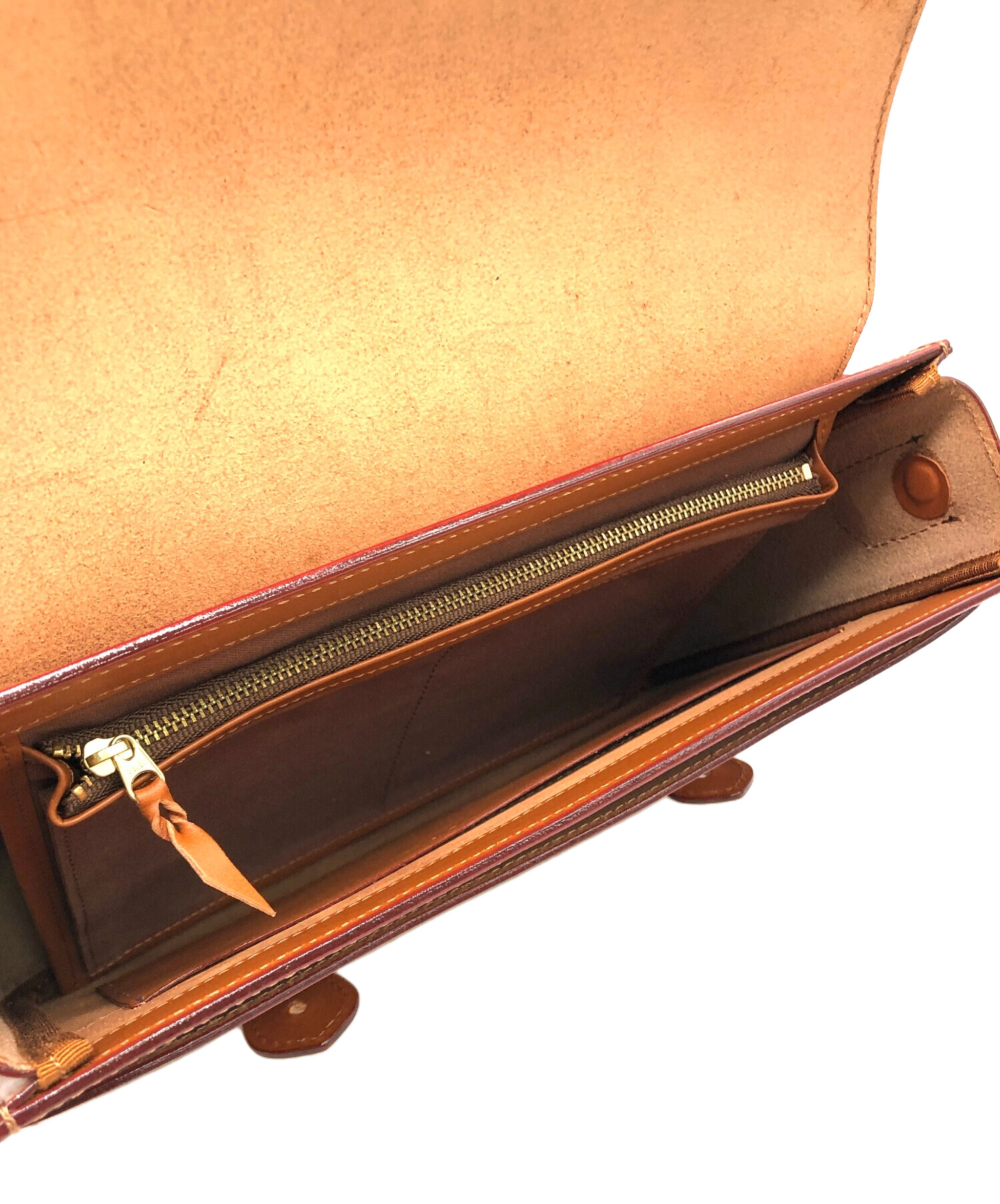 【山のよう大 】ITAGAKI ブラウン レザー ショルダーバッグ 中古・古着通販】ITAGAKI (イタガキ) ショルダーバッグ ブラウン