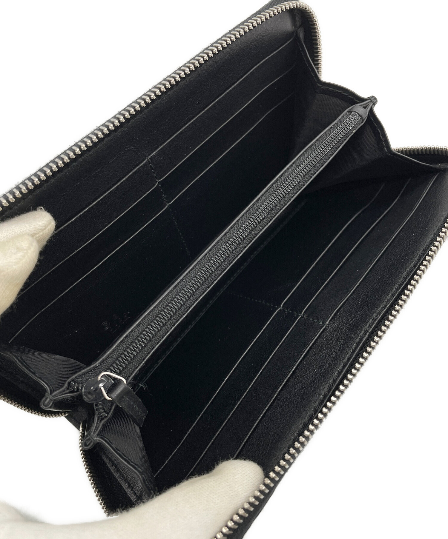 T1688 未使用☆ グッチ 長財布 ブラック スエード GUCCI 中古・古着通販】GUCCI (グッチ) 長財布 ブラック｜ブランド・古着通販